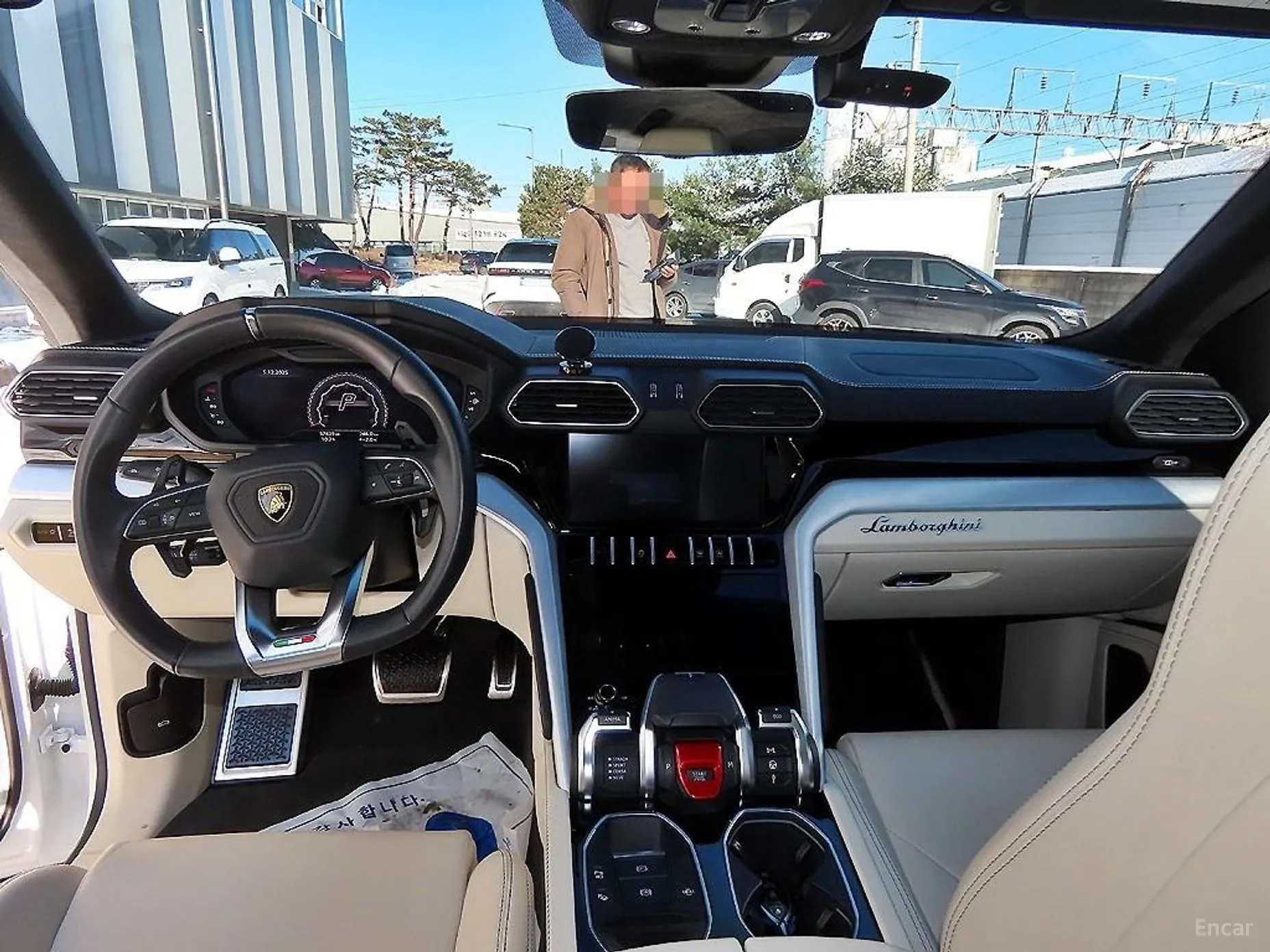 Lamborghini Urus превью 7