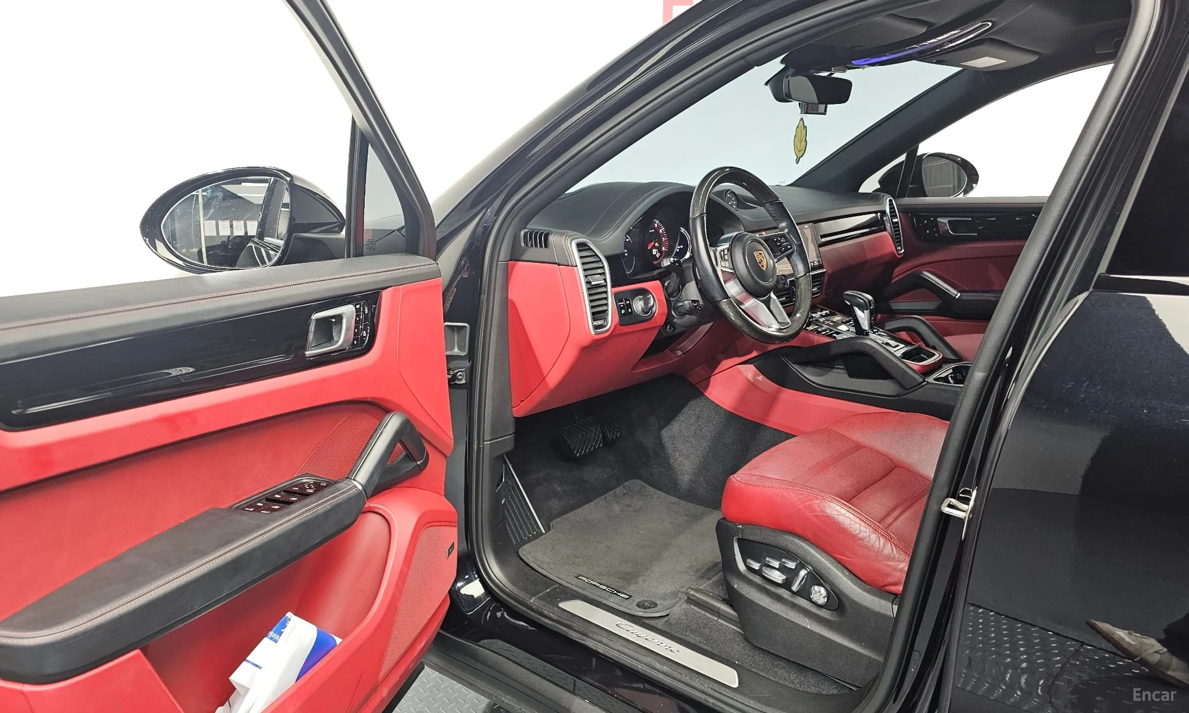 Porsche Cayenne (PO536) превью 10