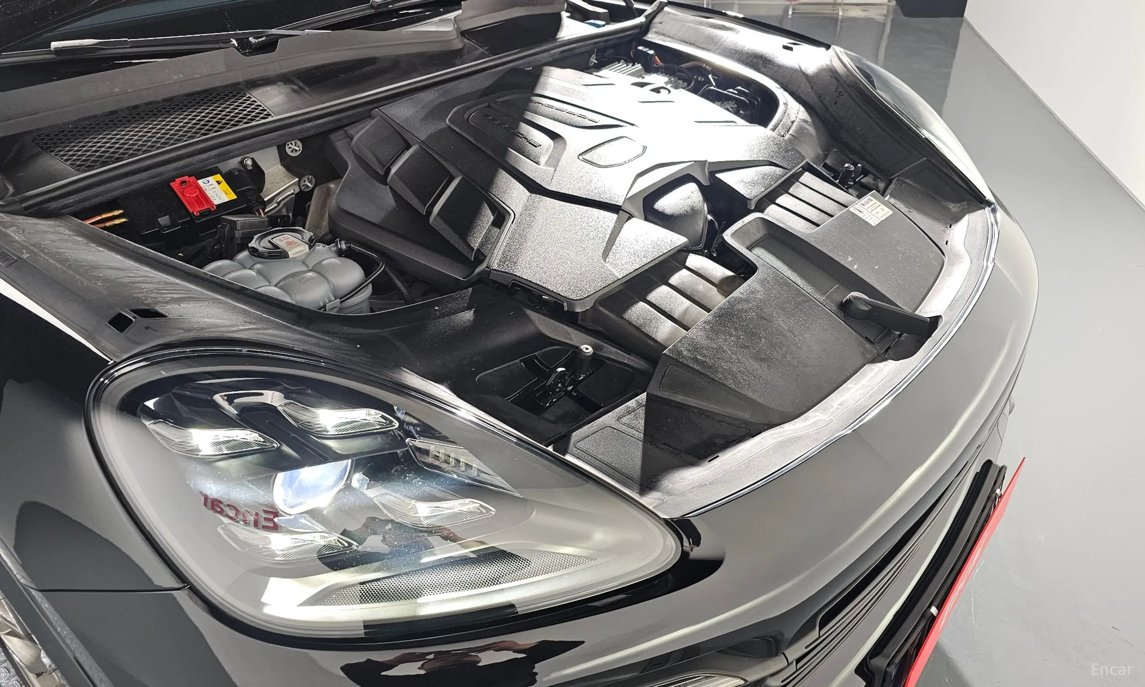 Porsche Cayenne (PO536) превью 6