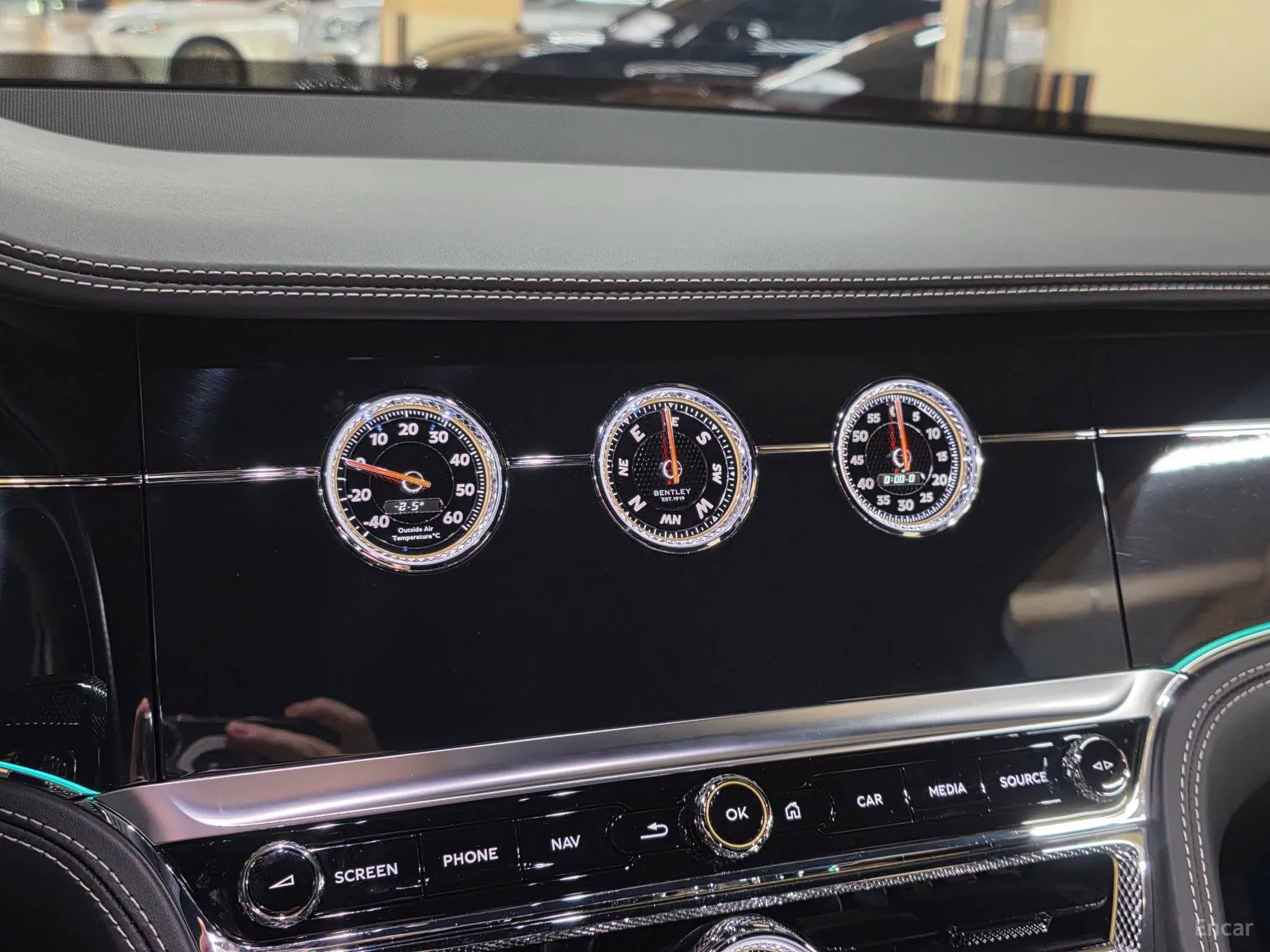 Bentley Flying Spur 3rd Generation превью 12