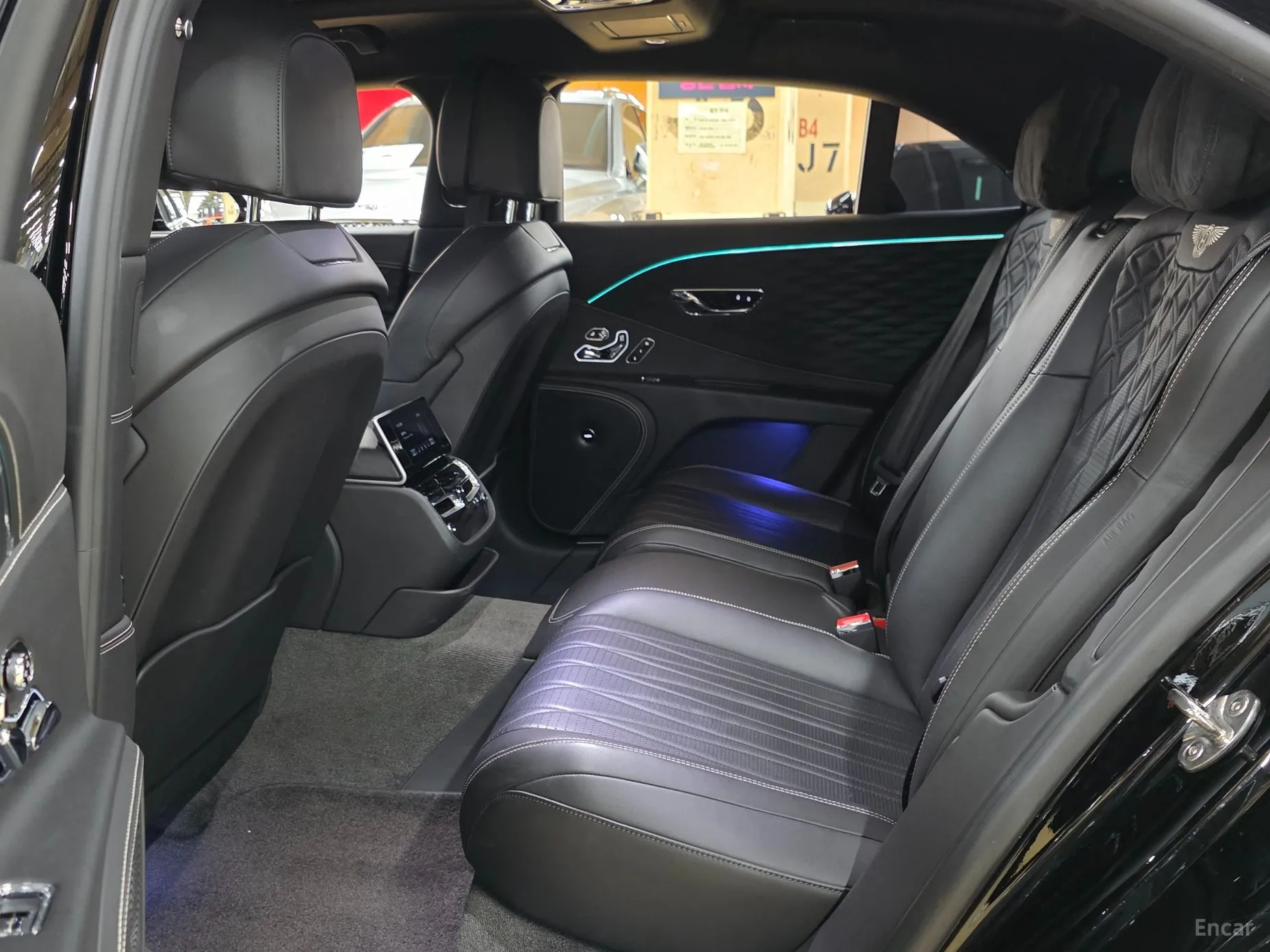 Bentley Flying Spur 3rd Generation превью 18