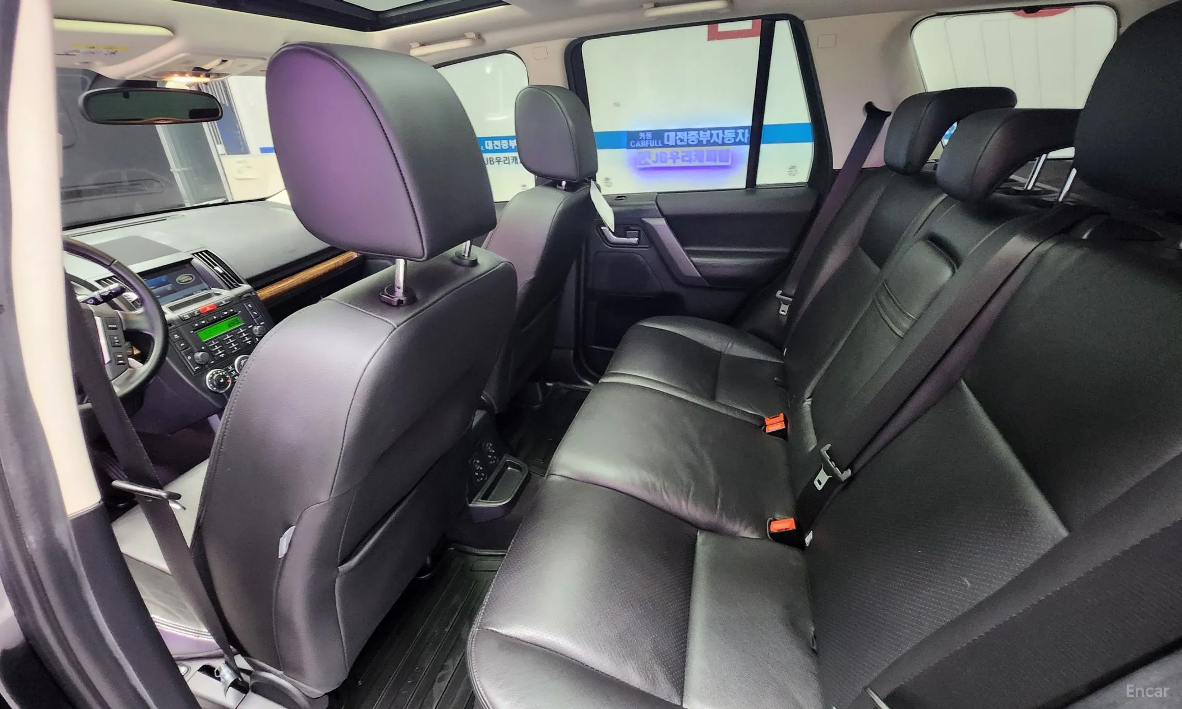 Land Rover Freelander 2 превью 18
