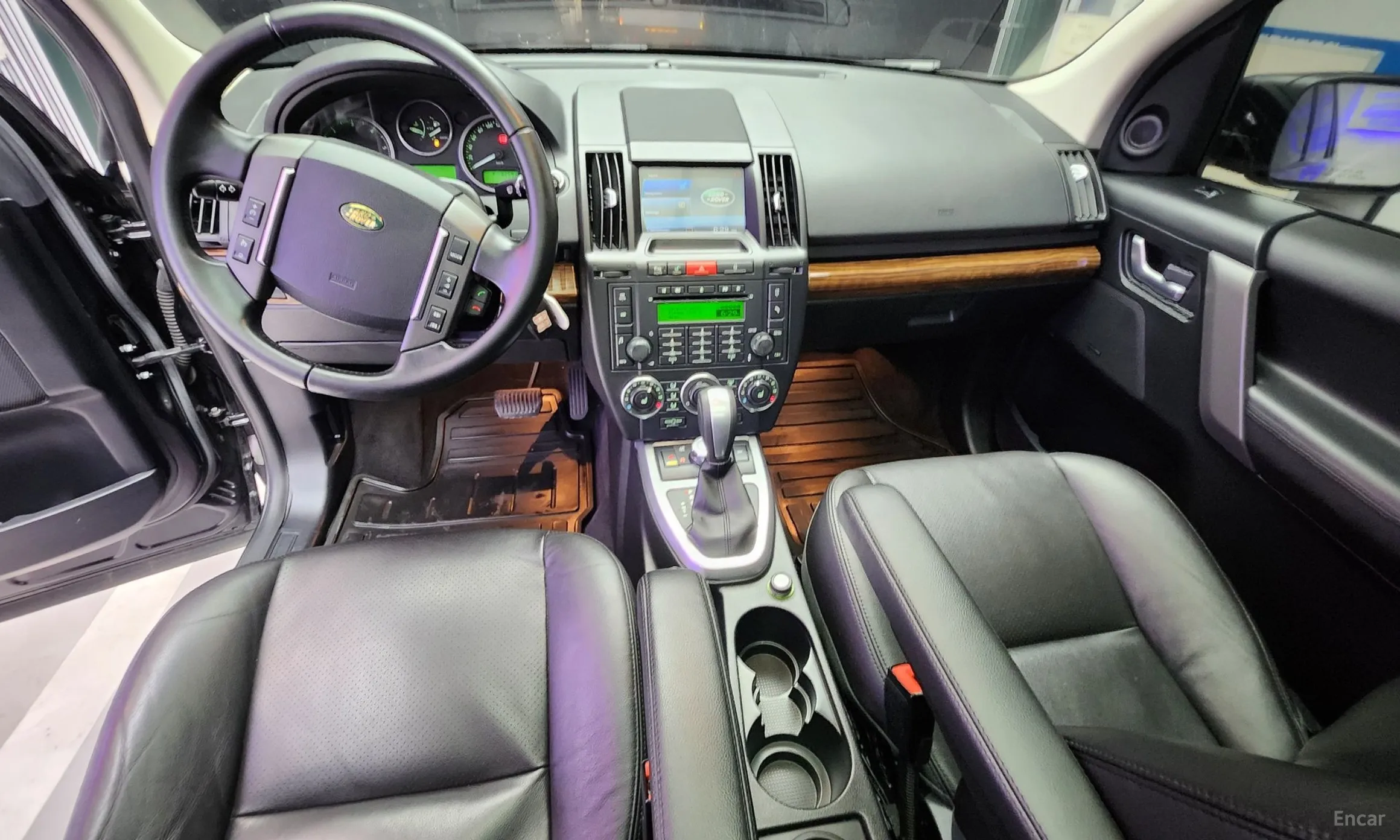 Land Rover Freelander 2 превью 20