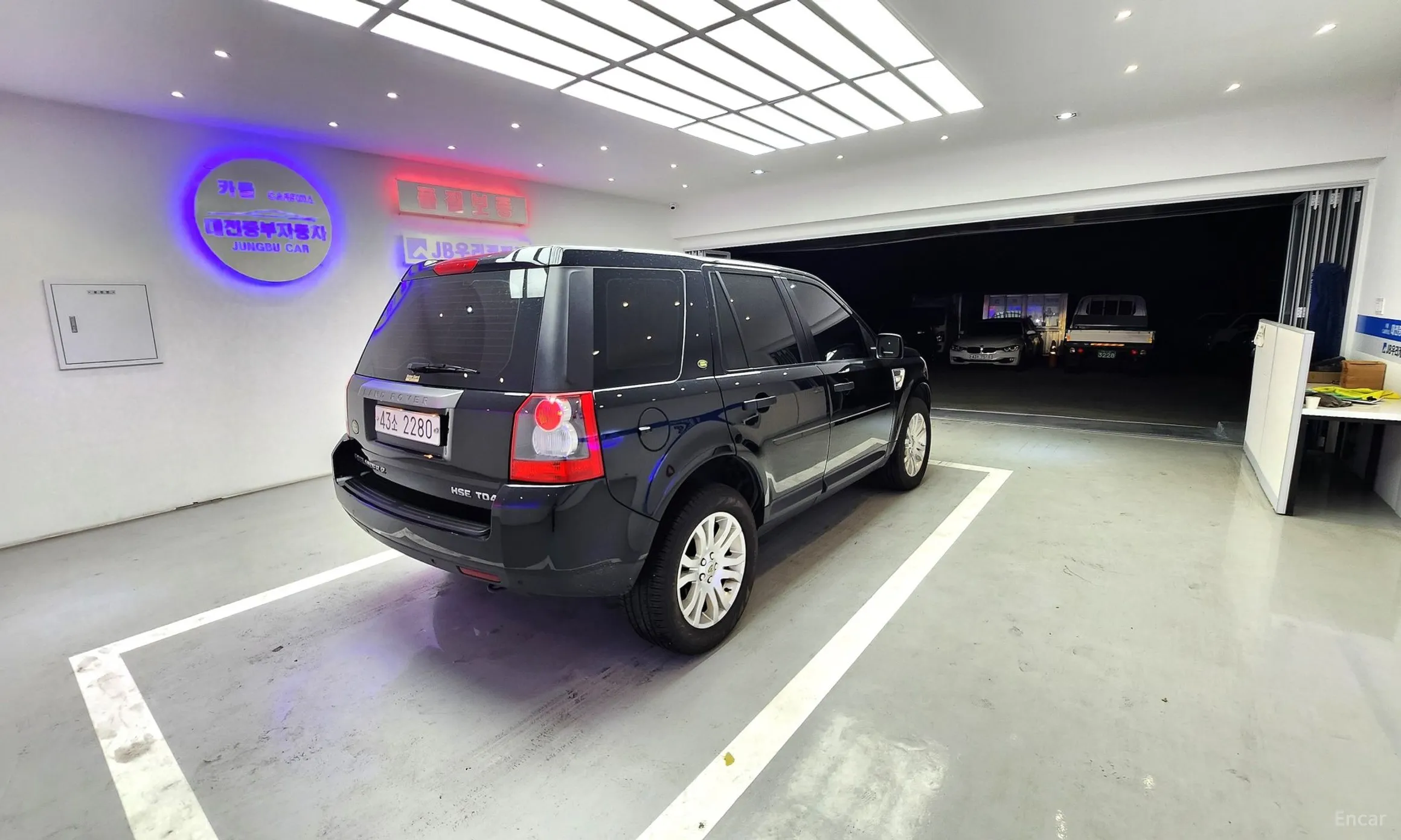 Land Rover Freelander 2 превью 6