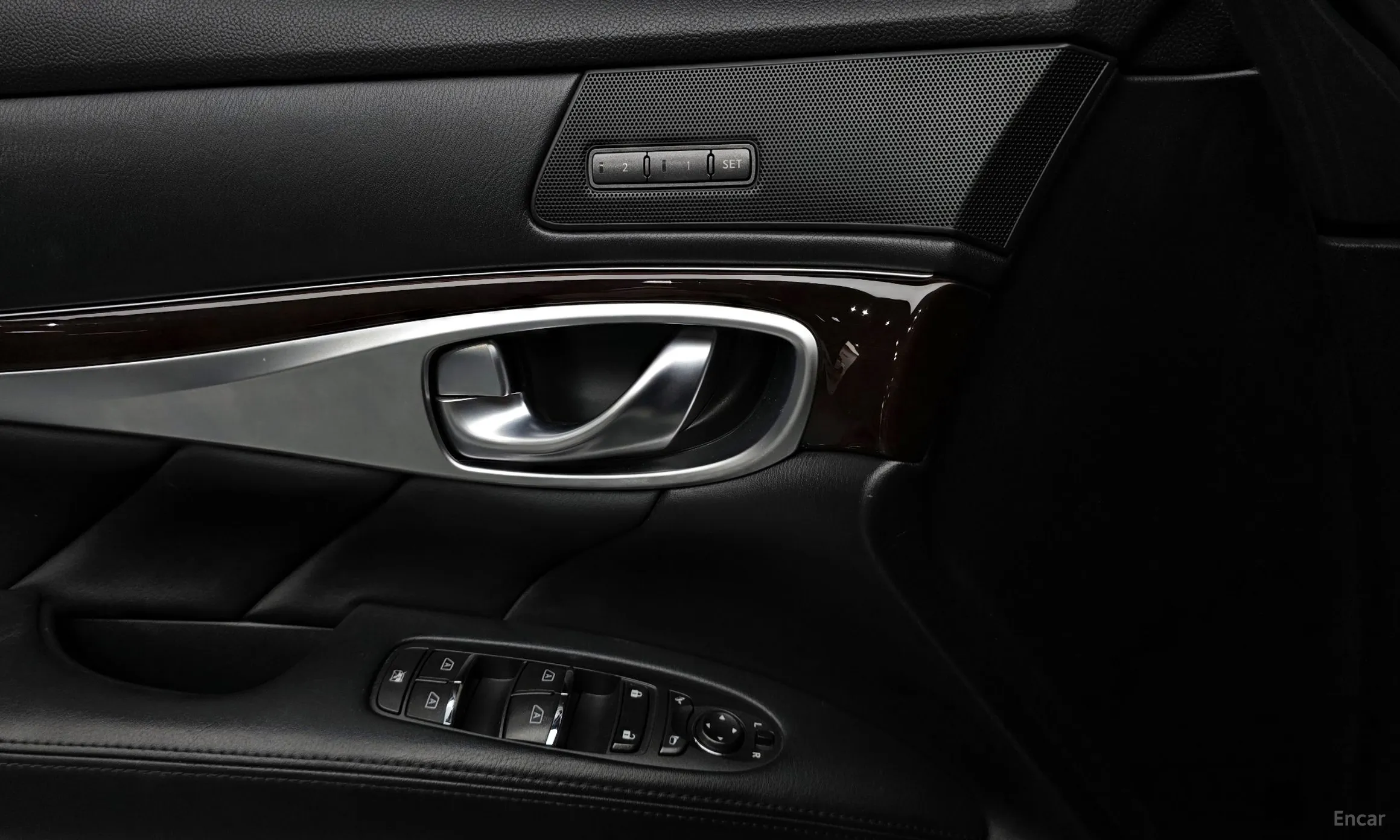 Infiniti M37 превью 17