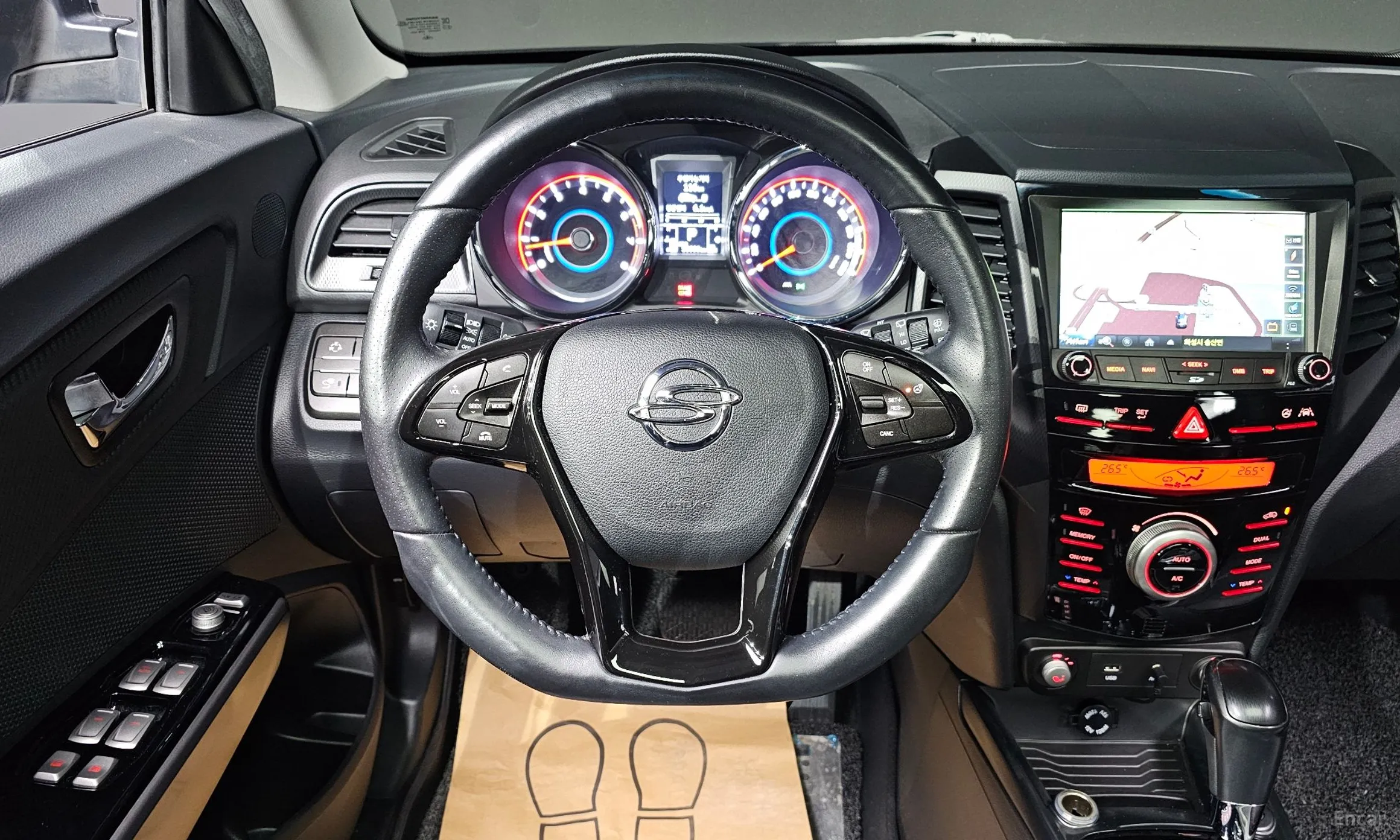 KG Mobility (SsangYong) Tivoli Air превью 15