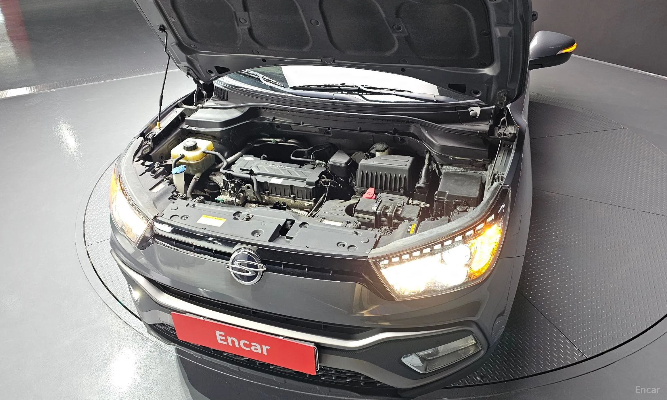 KG Mobility (SsangYong) Tivoli Air превью 6