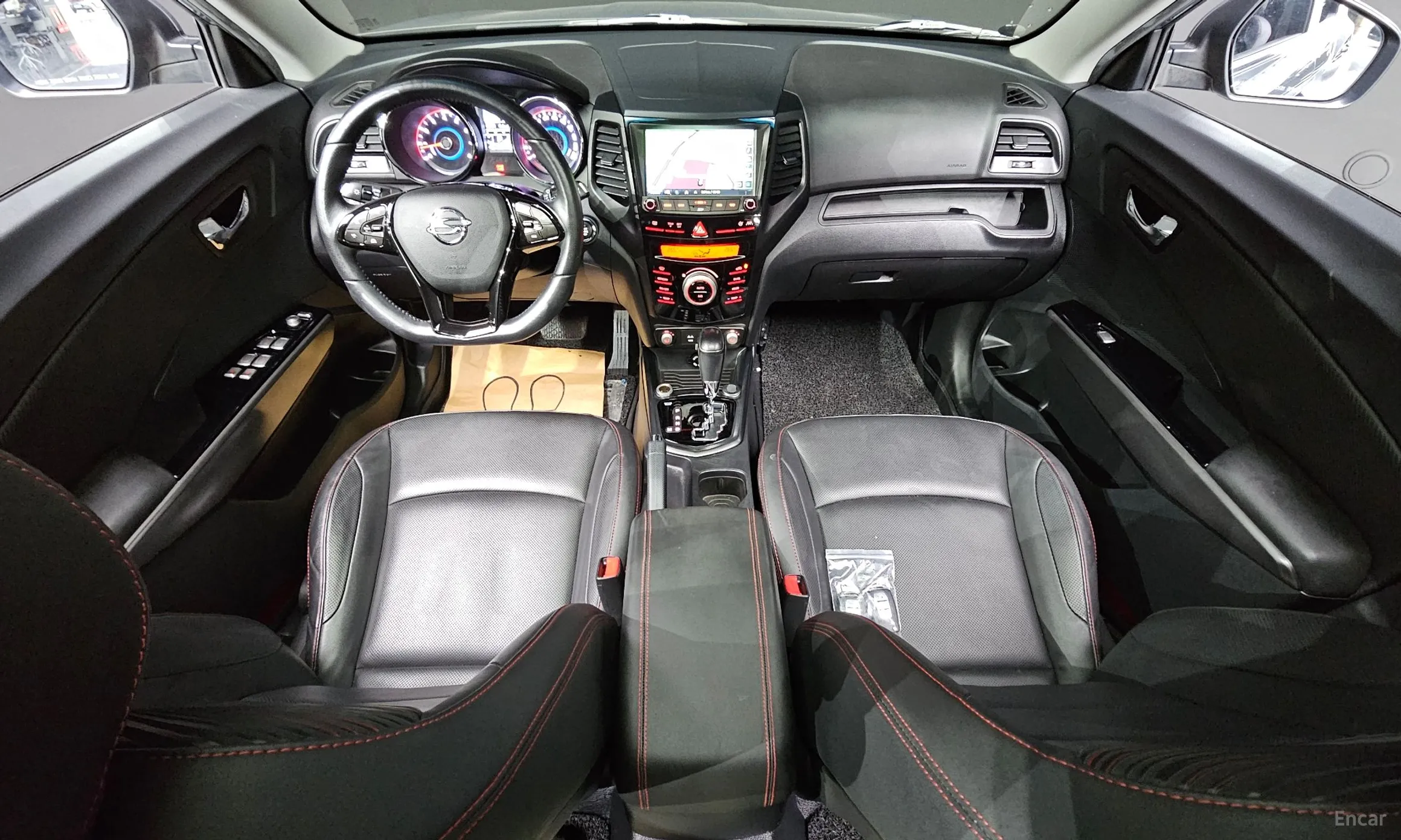 KG Mobility (SsangYong) Tivoli Air превью 7