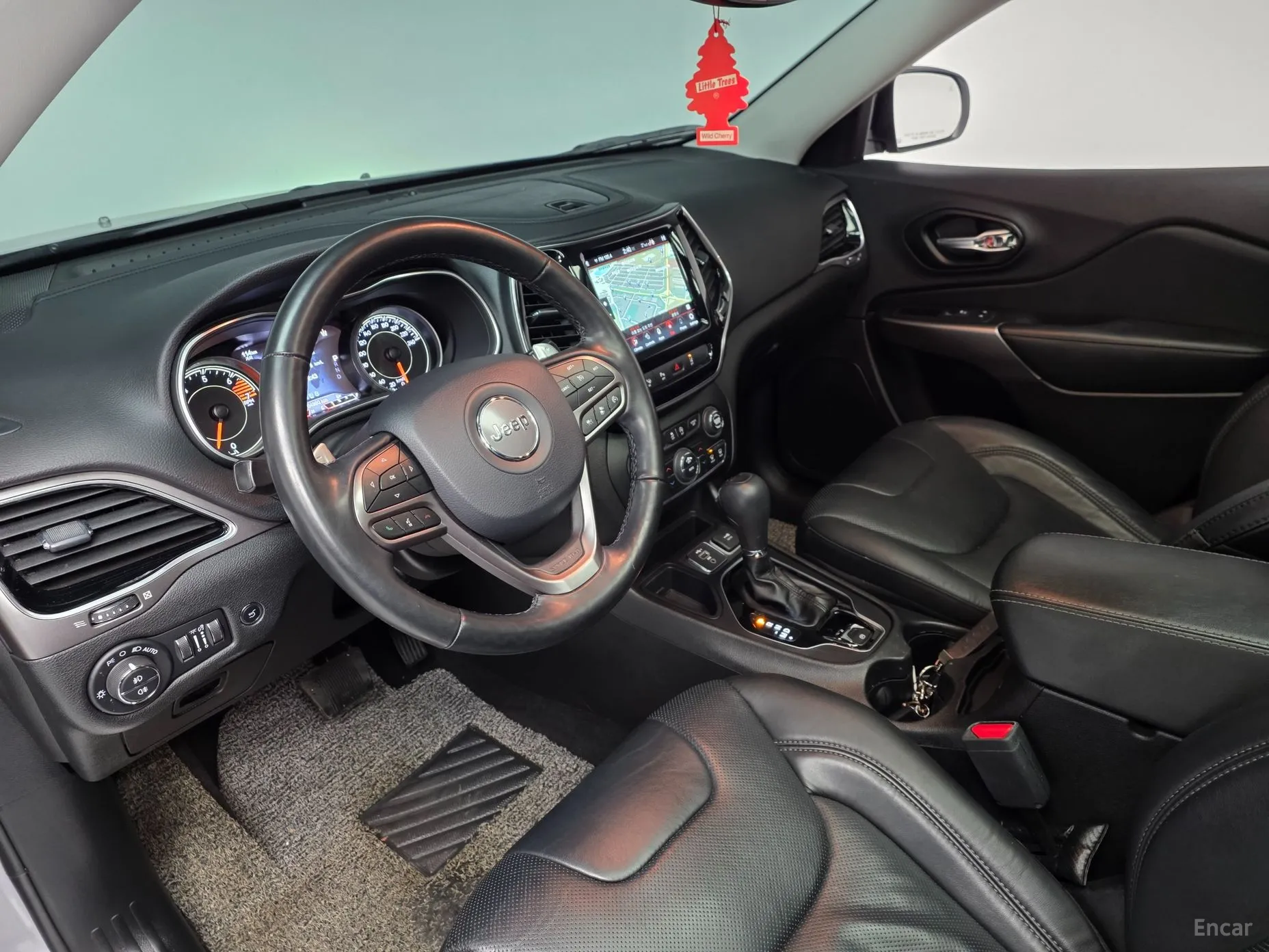 Jeep Cherokee (KL) превью 10