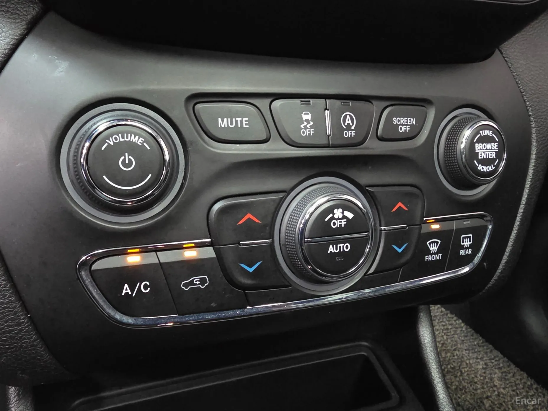 Jeep Cherokee (KL) превью 15