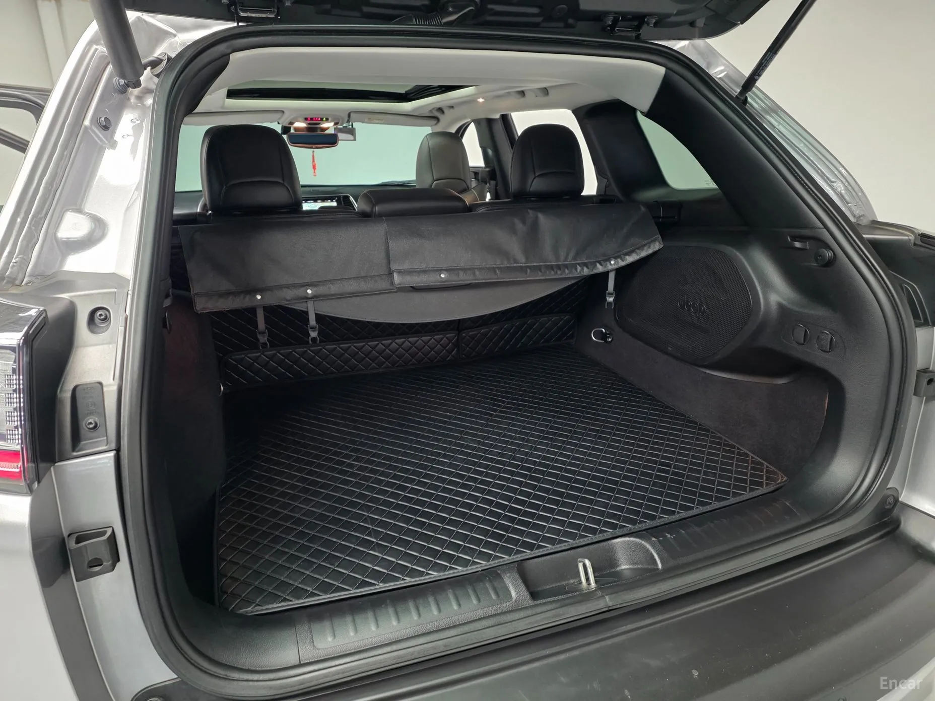 Jeep Cherokee (KL) превью 19