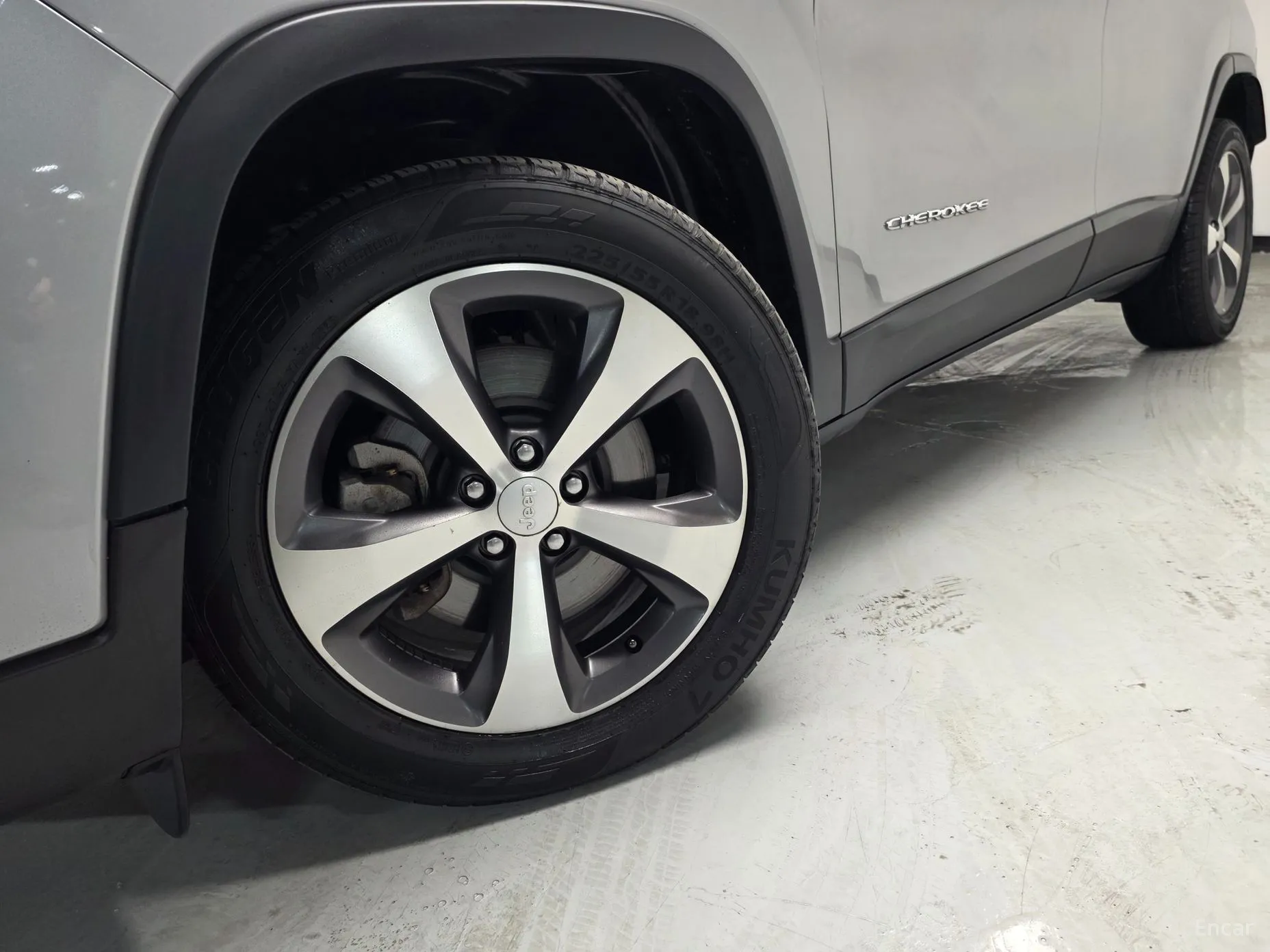 Jeep Cherokee (KL) превью 20