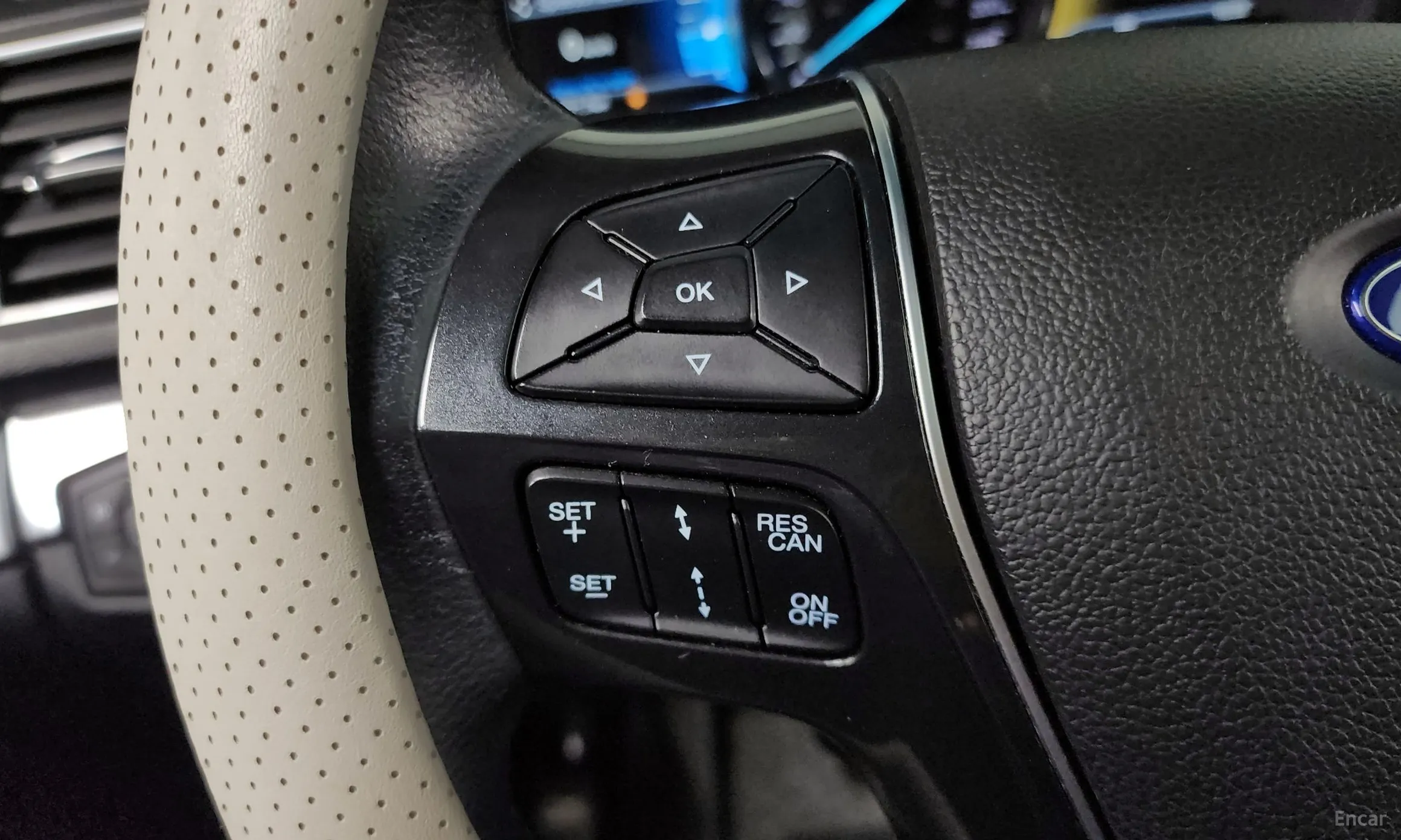 Ford Explorer превью 18