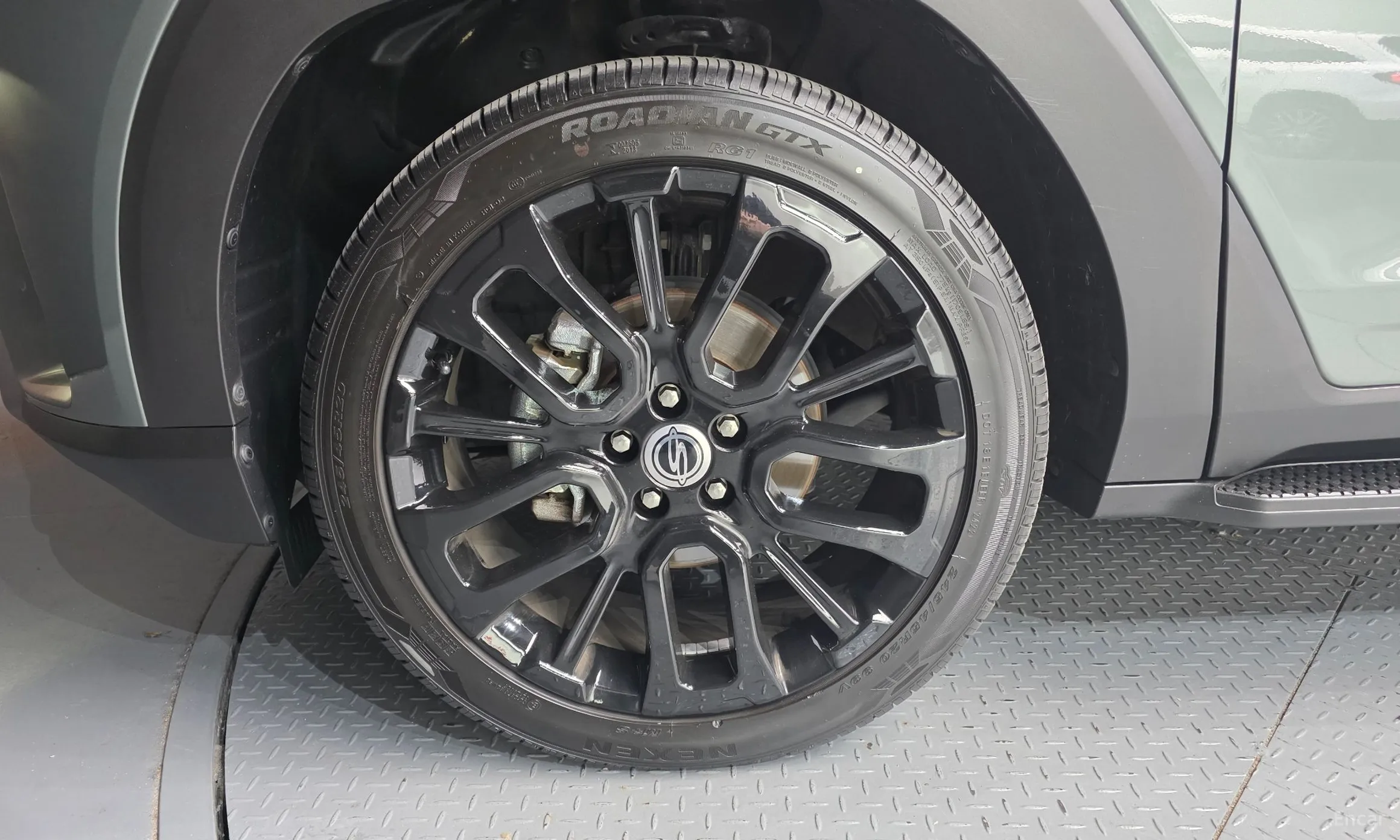 KG Mobility (SsangYong) Torres превью 5