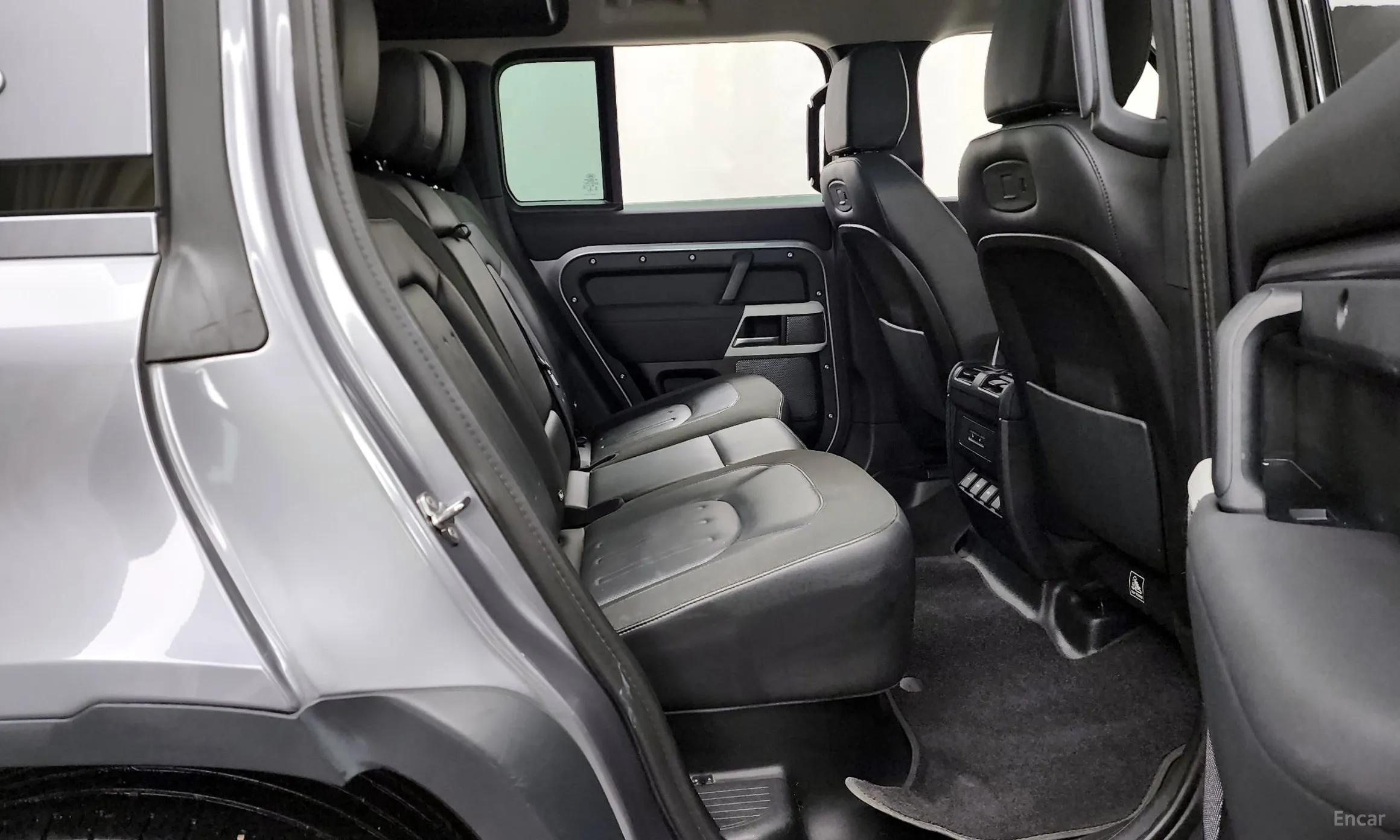 Land Rover Defender (L663) превью 12
