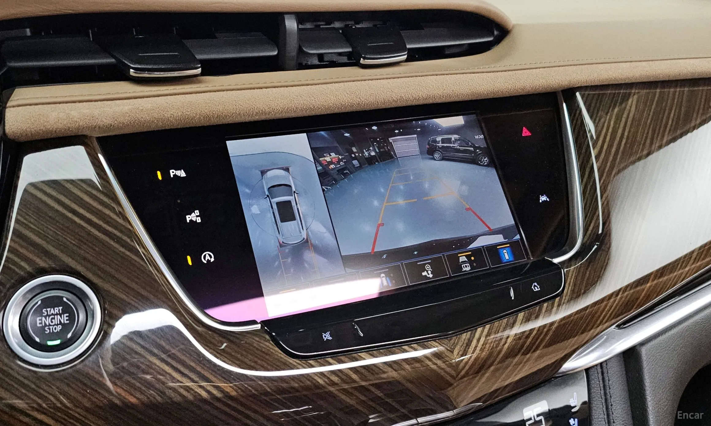 Cadillac XT6 превью 15