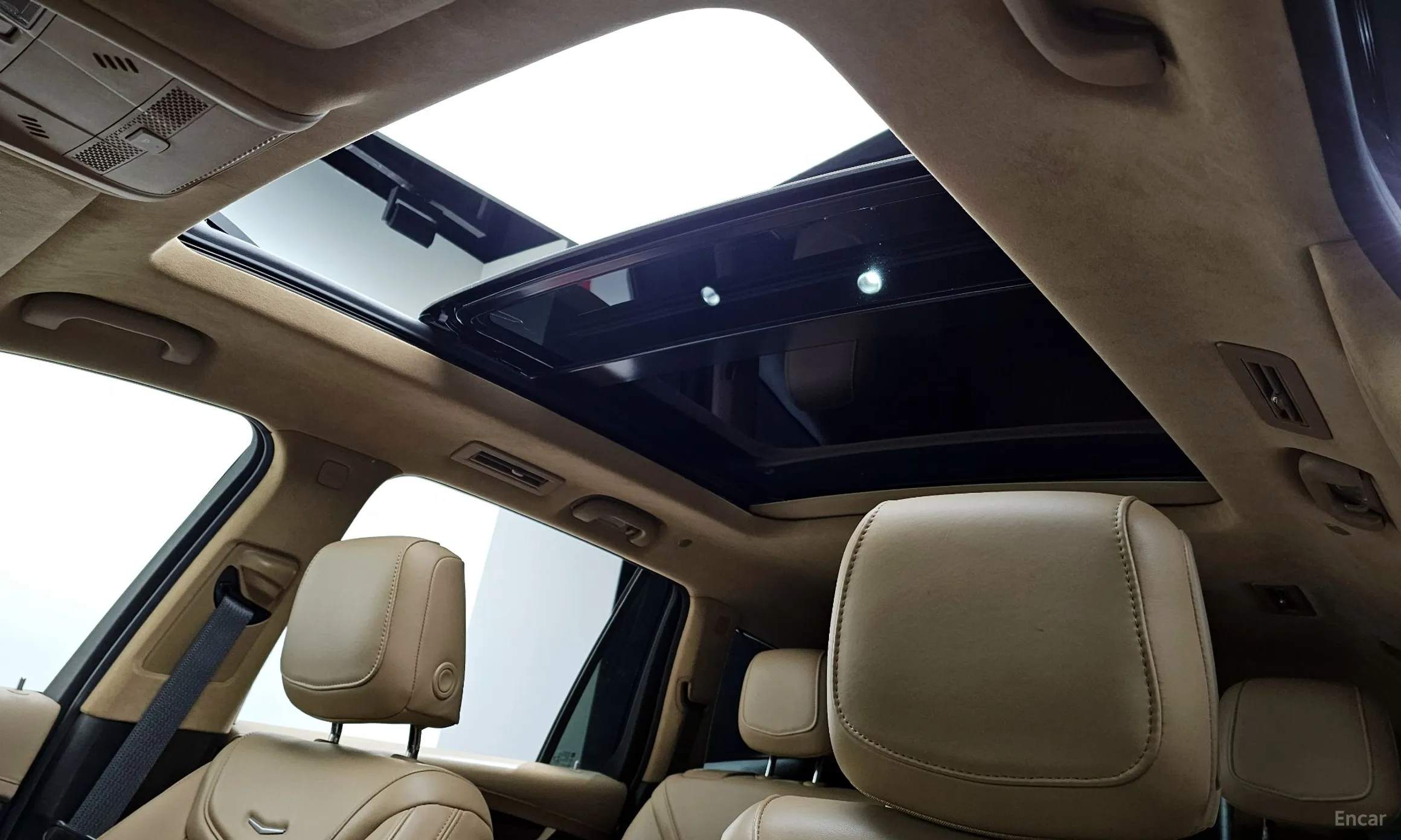 Cadillac XT6 превью 16