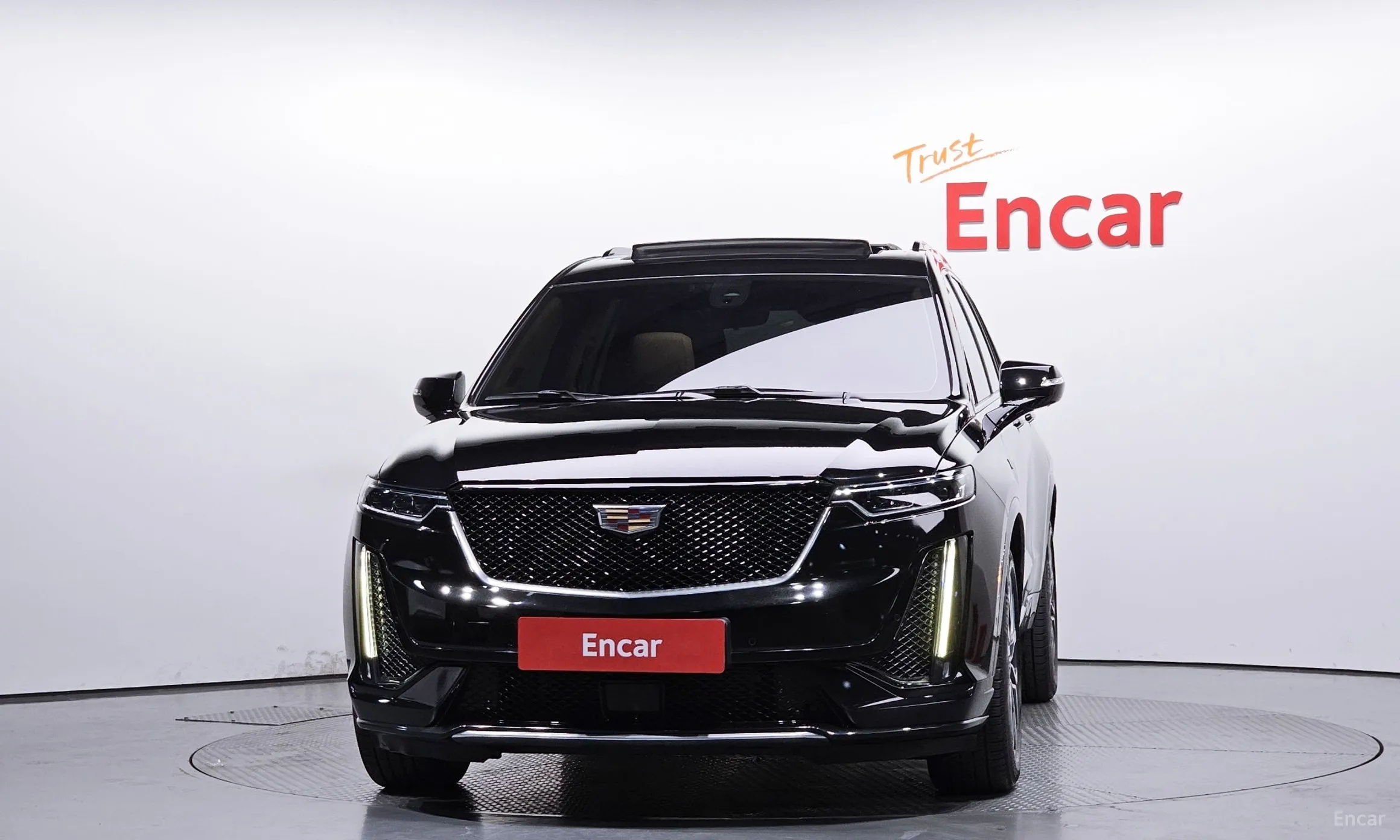 Cadillac XT6 превью 3