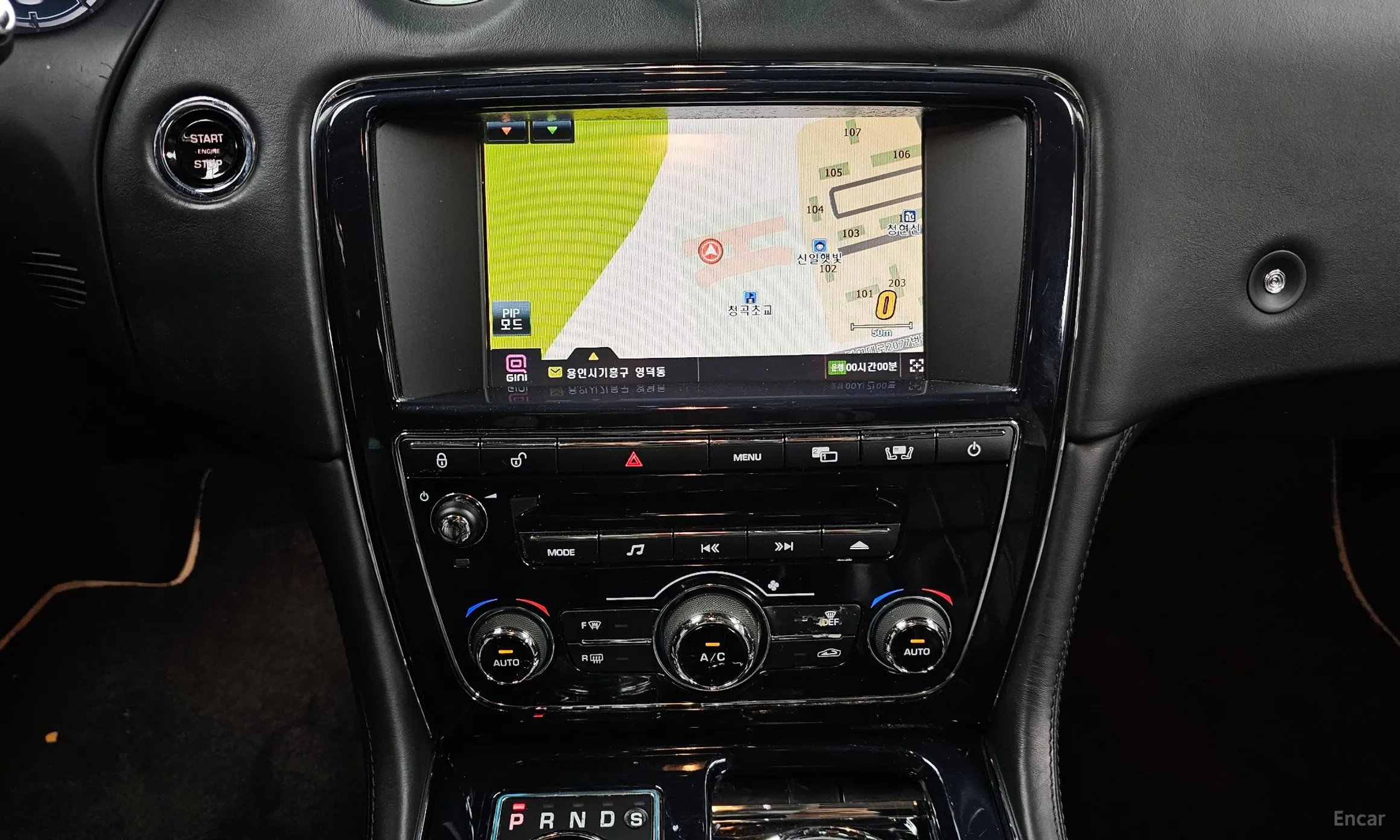 Jaguar All New XJ превью 14