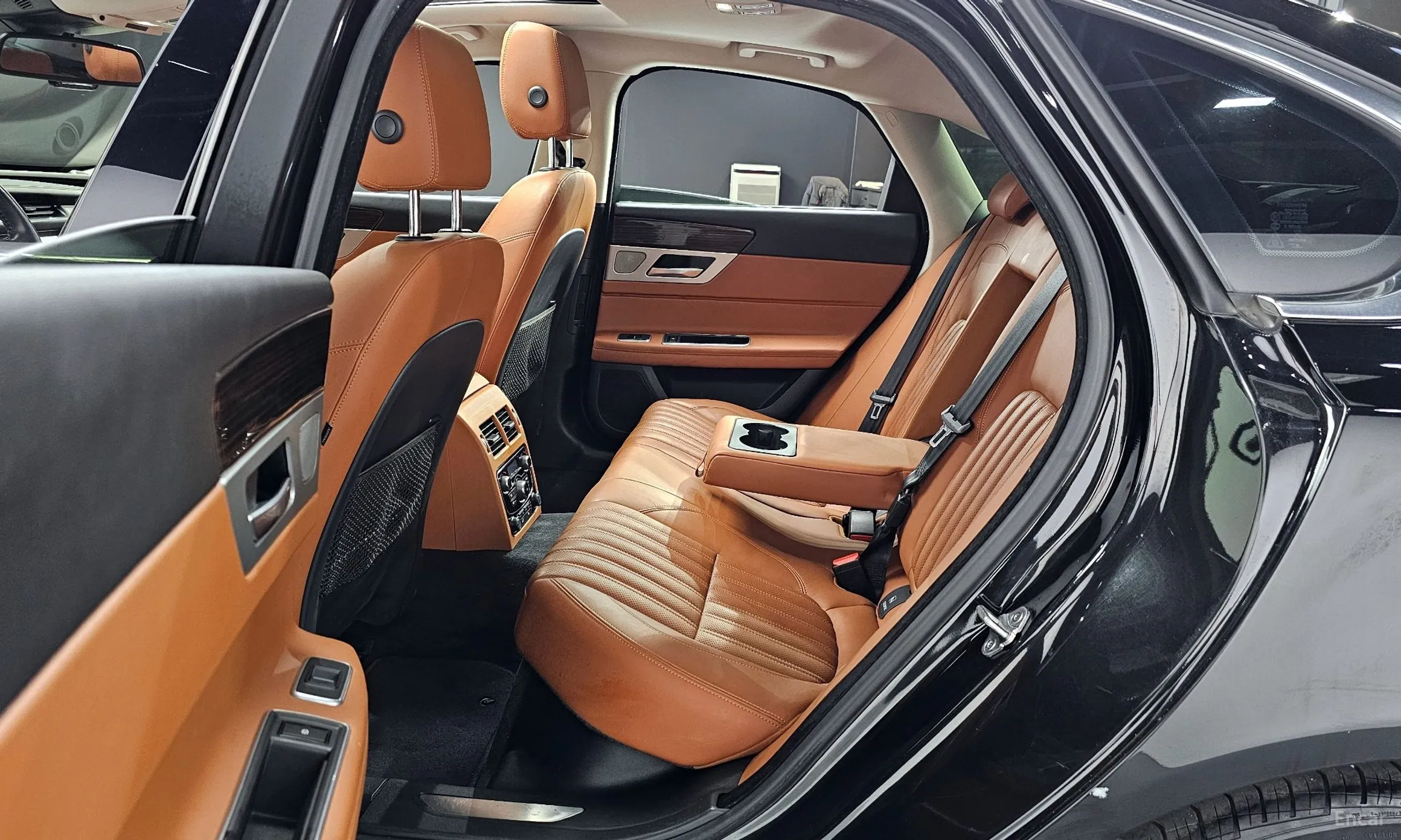 Jaguar XF (x260) превью 12