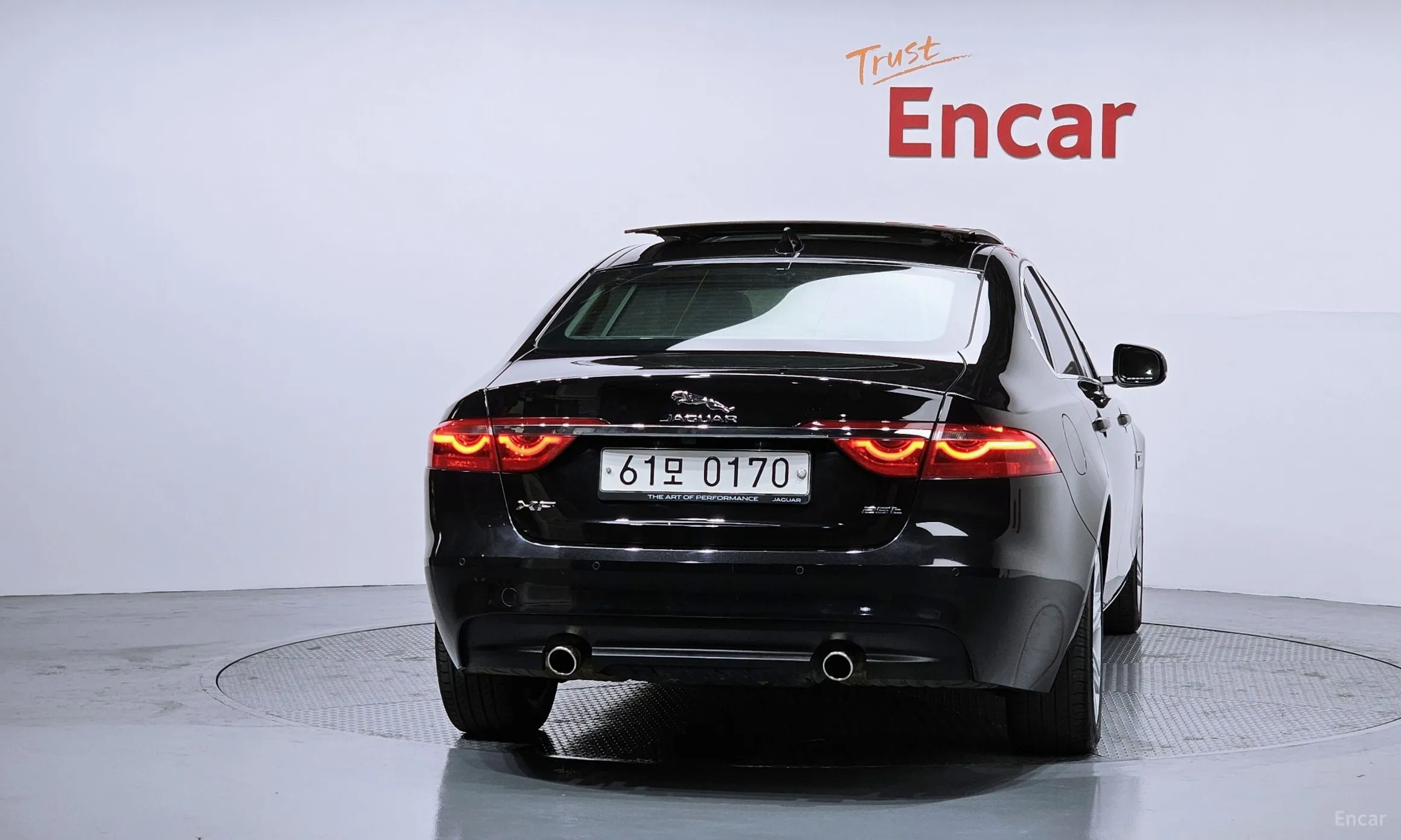 Jaguar XF (x260) превью 4