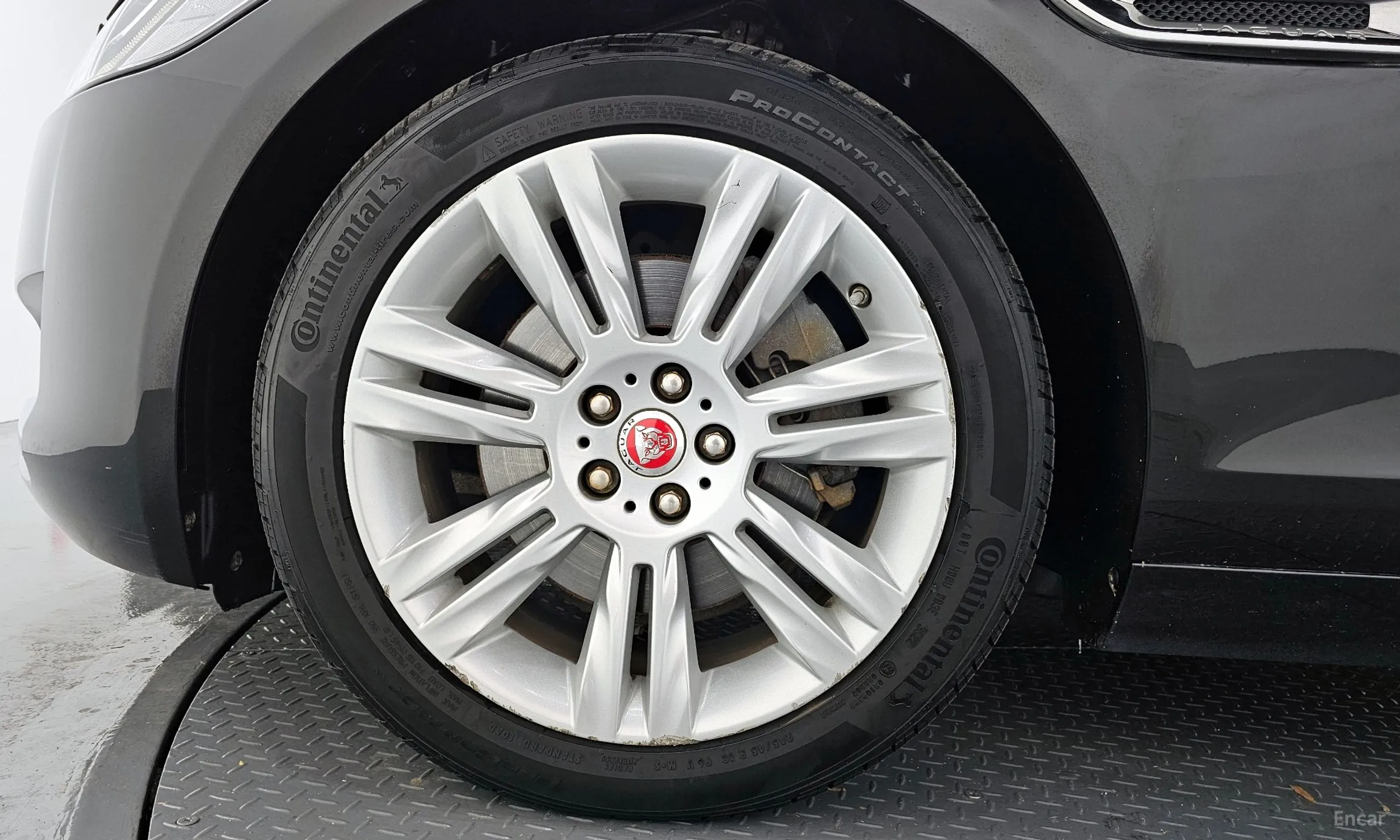Jaguar XF (x260) превью 5