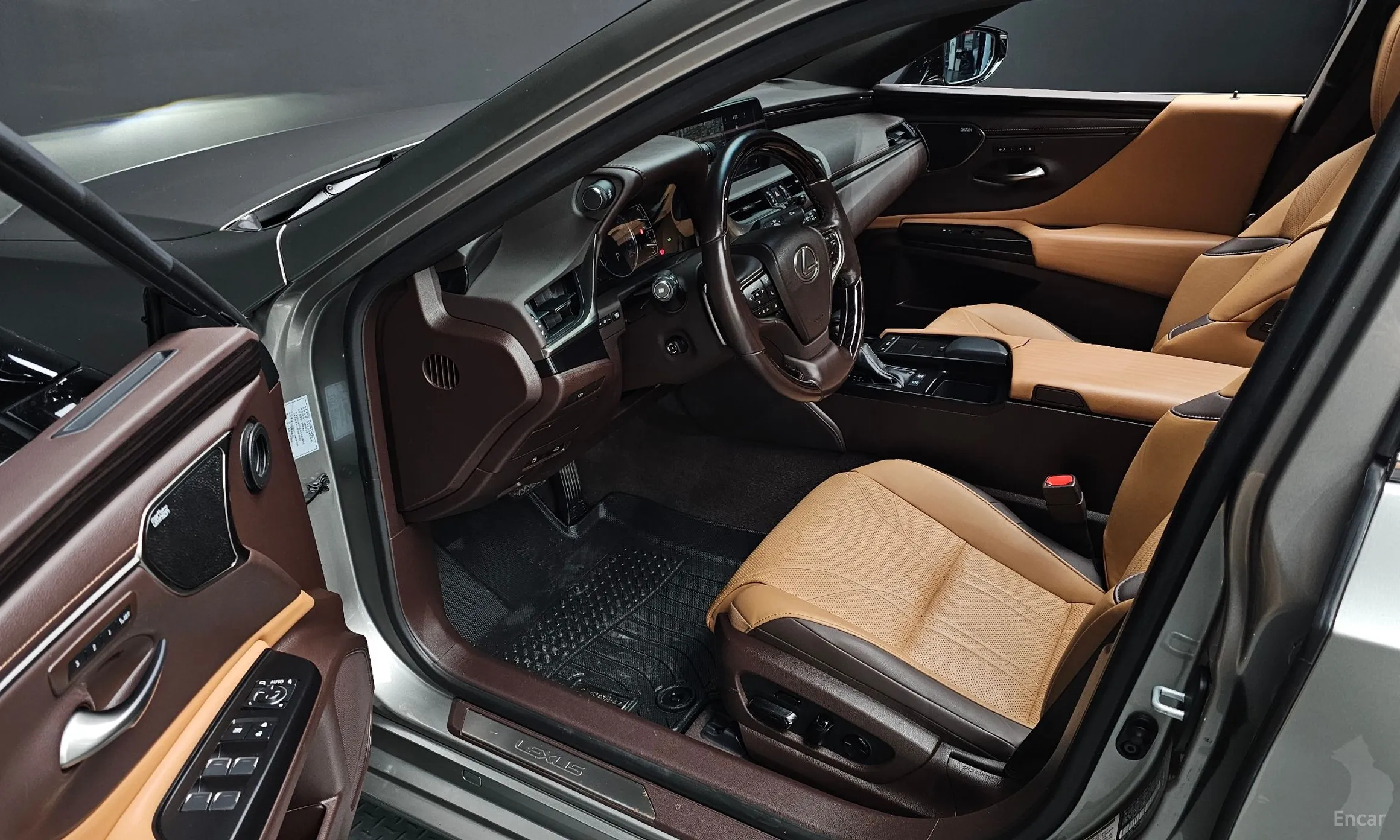 Lexus ES300h 7th Generation превью 11