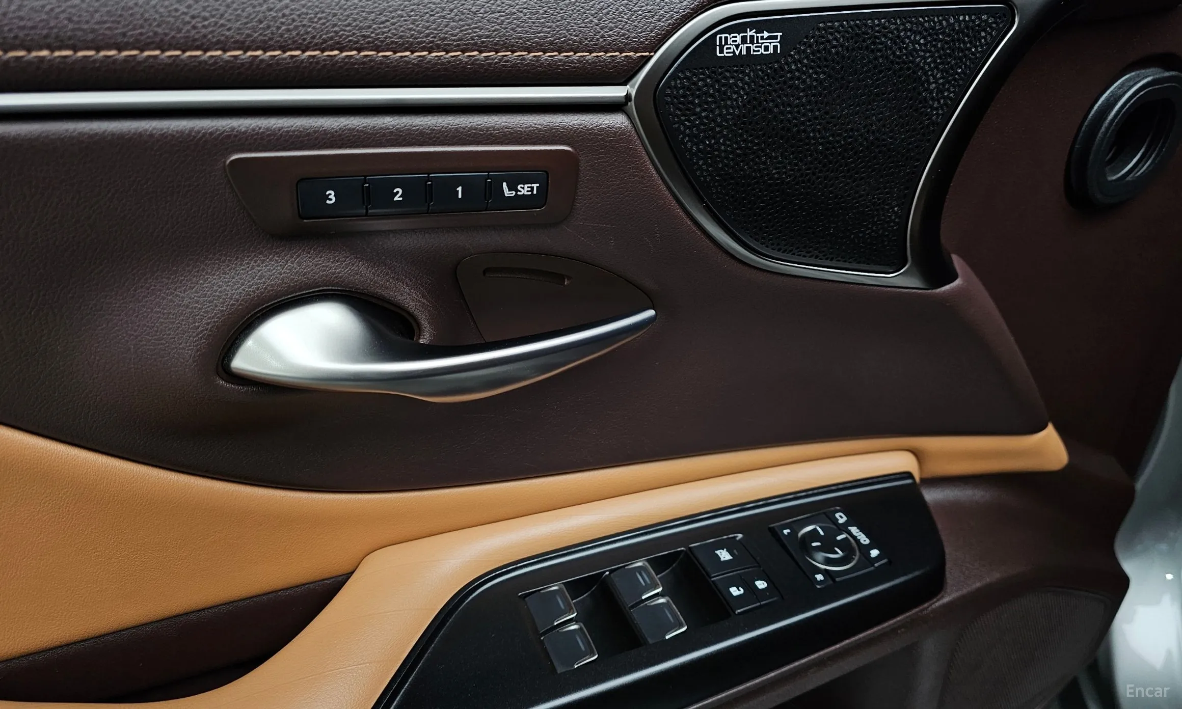 Lexus ES300h 7th Generation превью 18