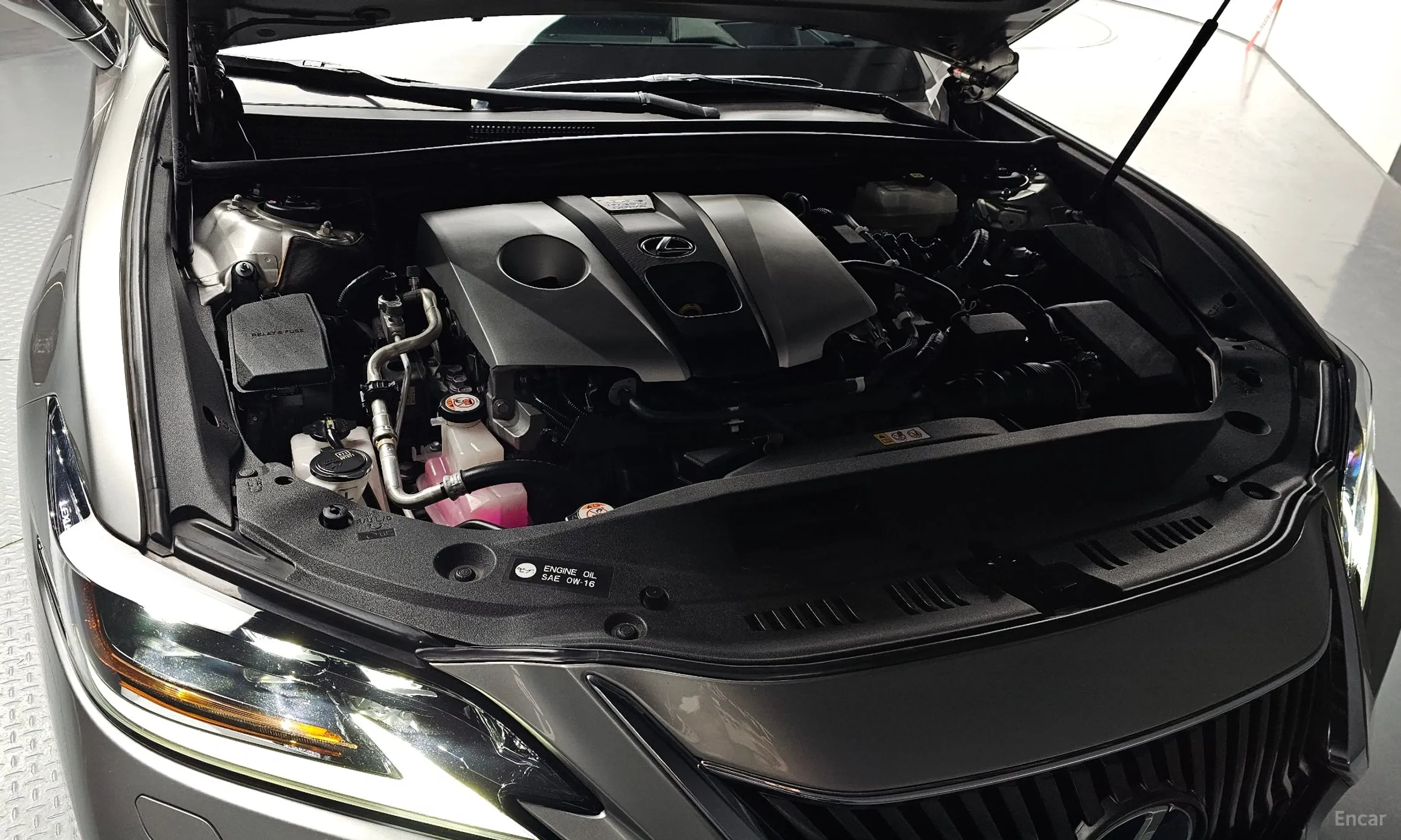 Lexus ES300h 7th Generation превью 6