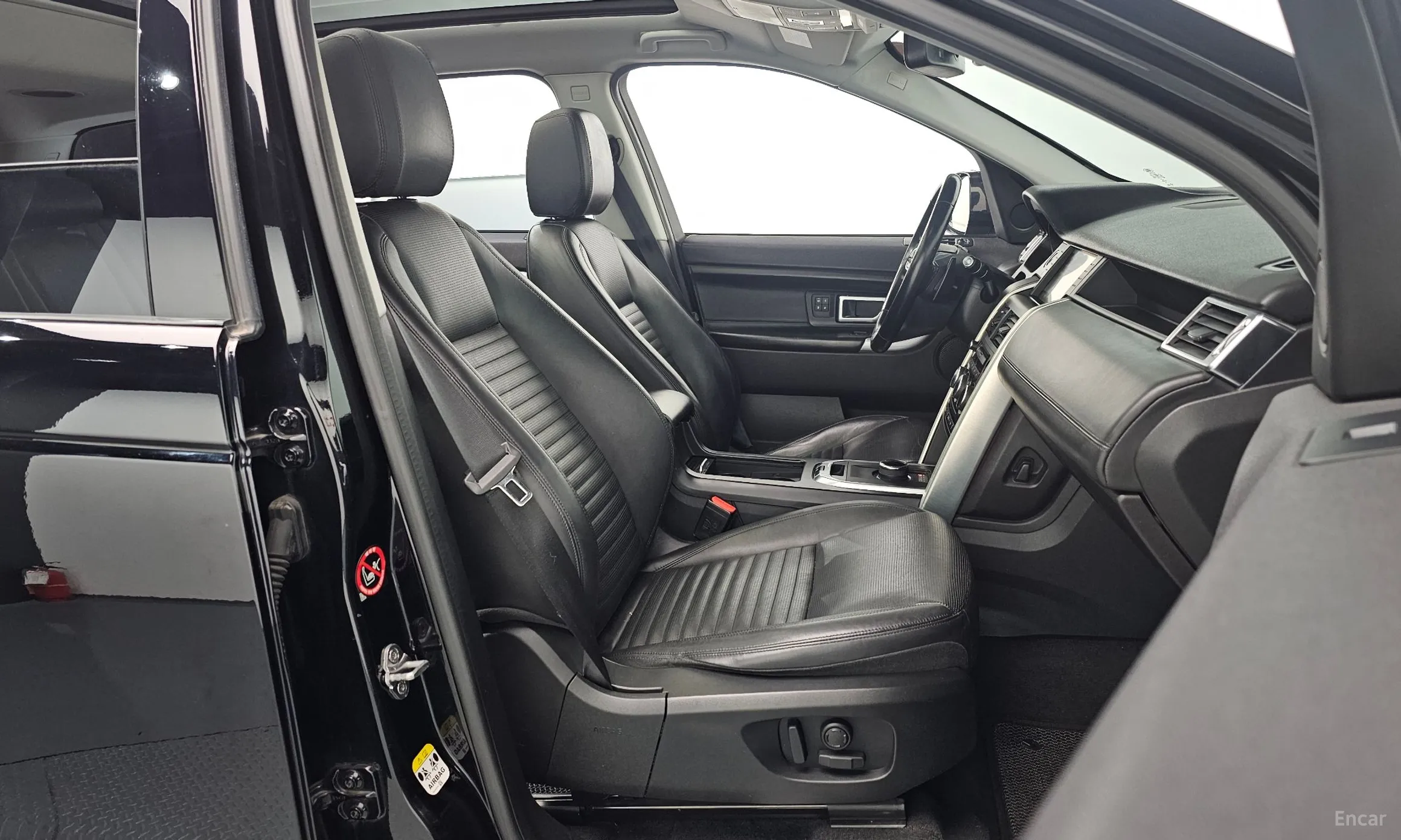 Land Rover Discovery Sports превью 10