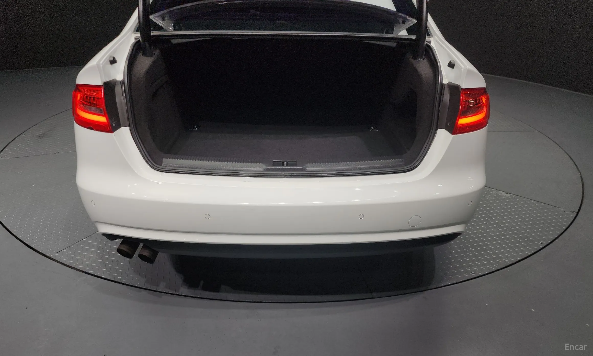Audi New A4 превью 20