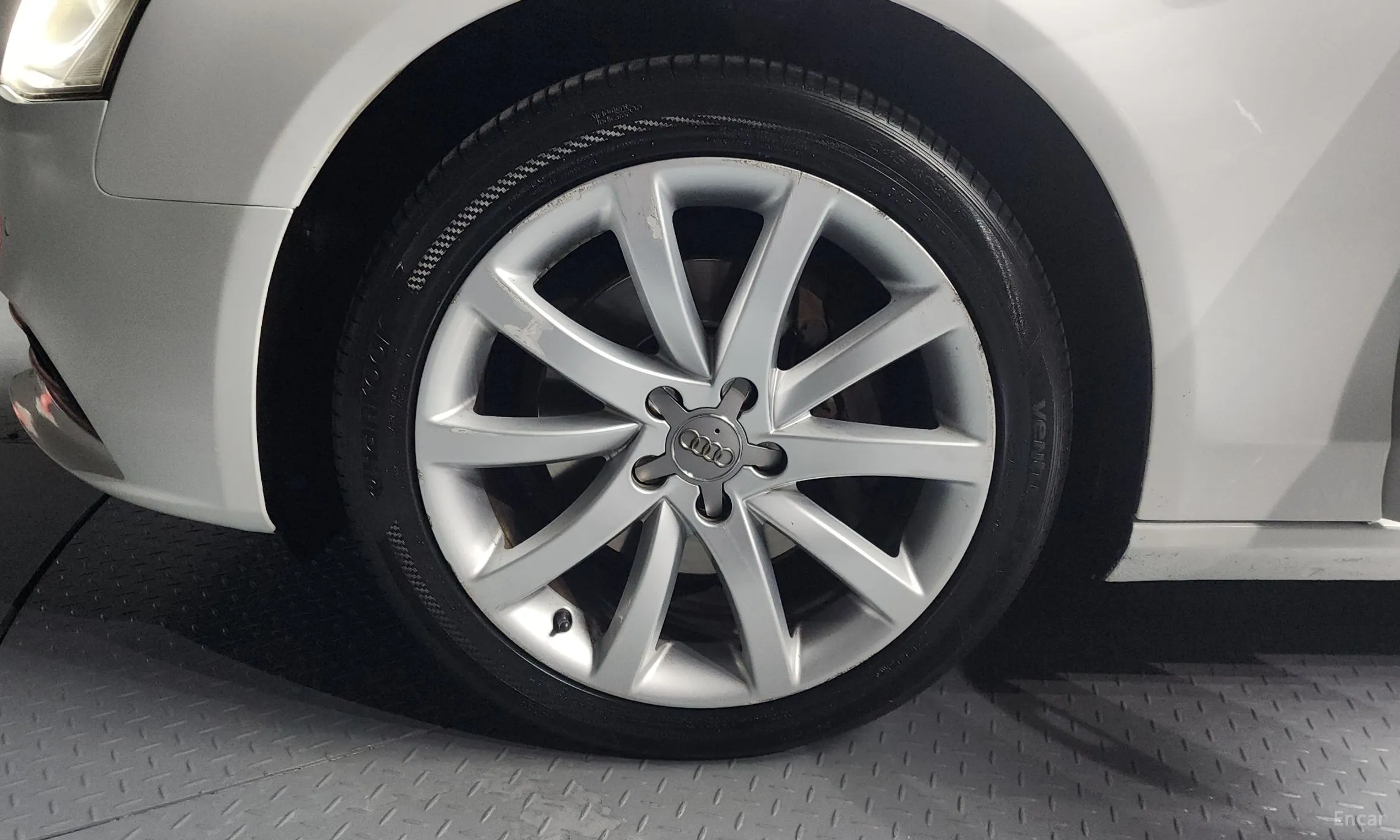 Audi New A4 превью 5