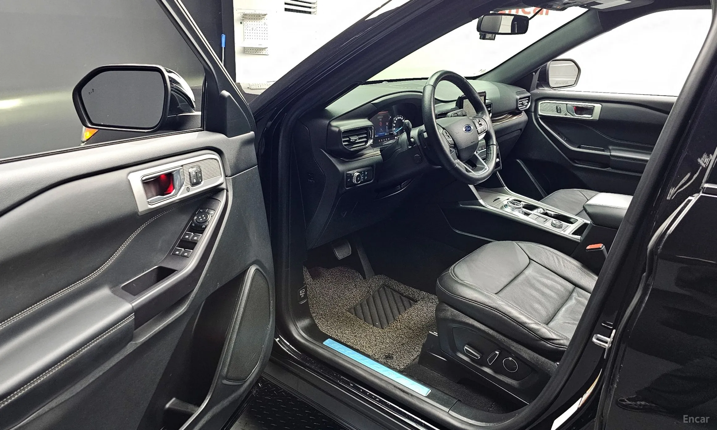 Ford Explorer 6th Generation превью 10