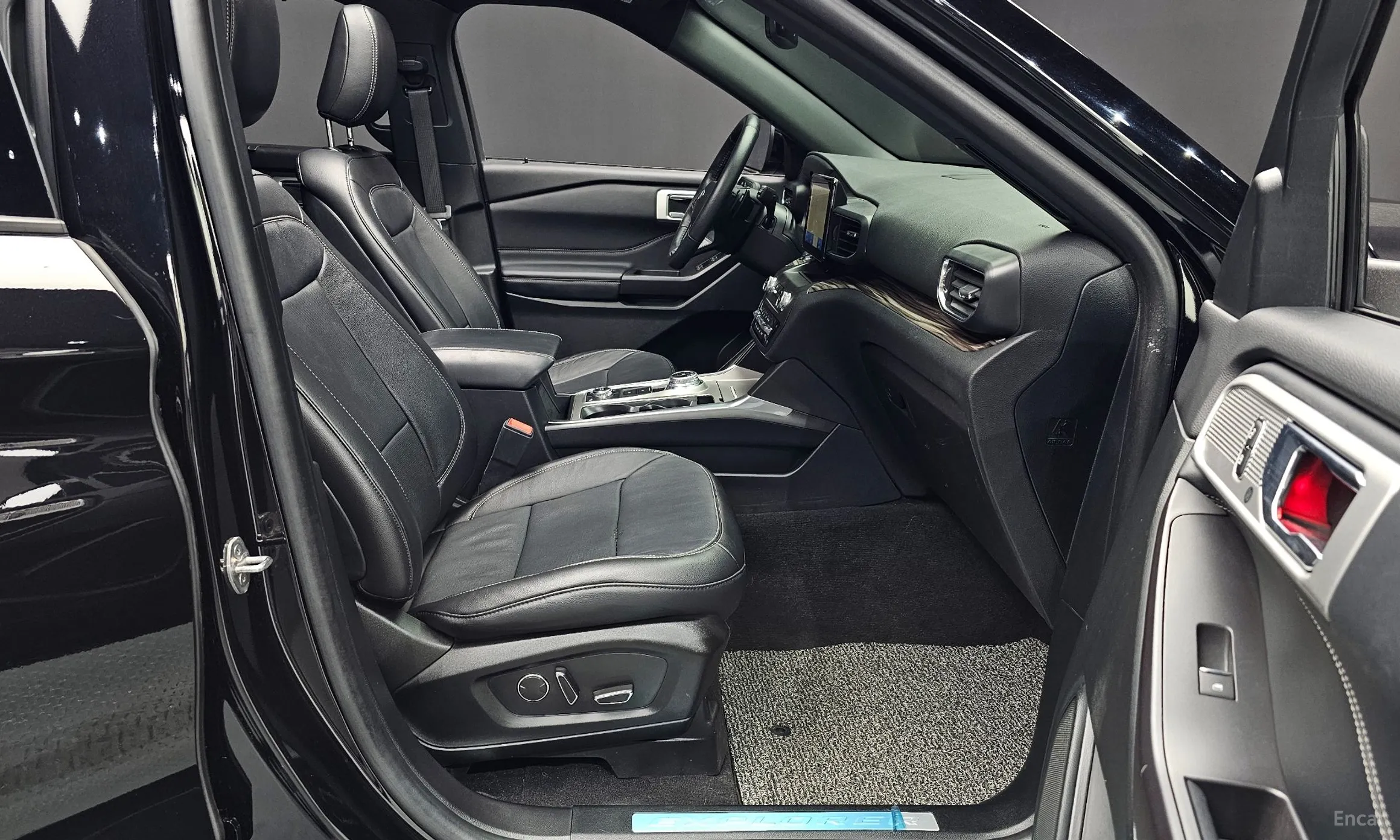 Ford Explorer 6th Generation превью 11