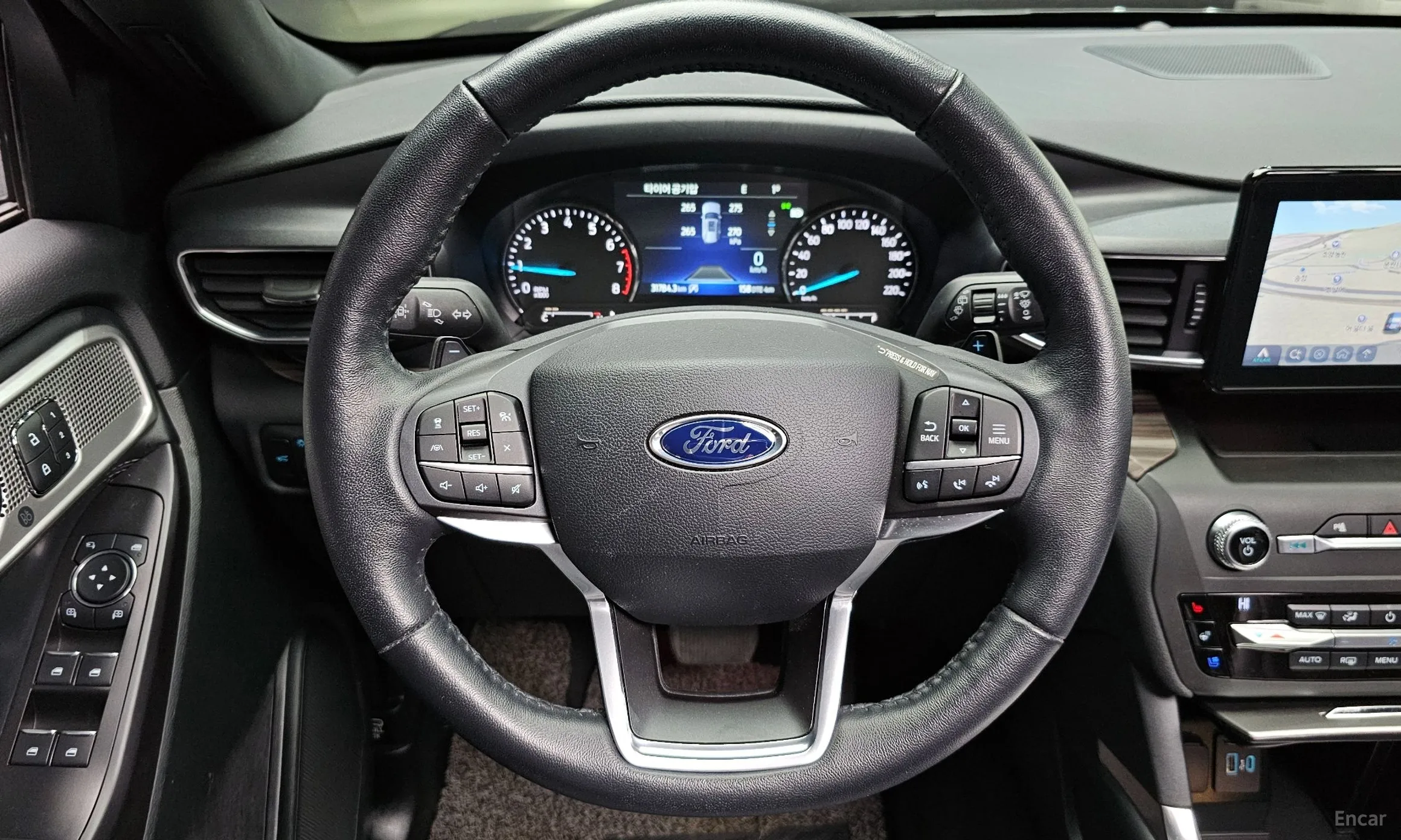 Ford Explorer 6th Generation превью 13