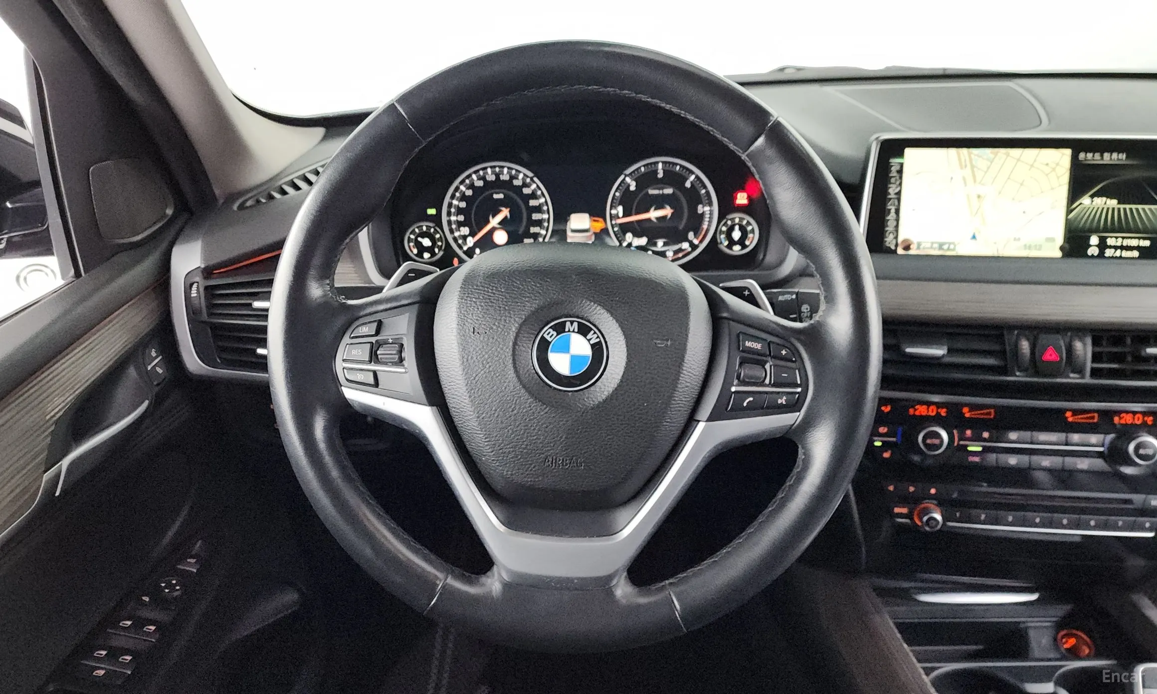 BMW X5 (F15) превью 13