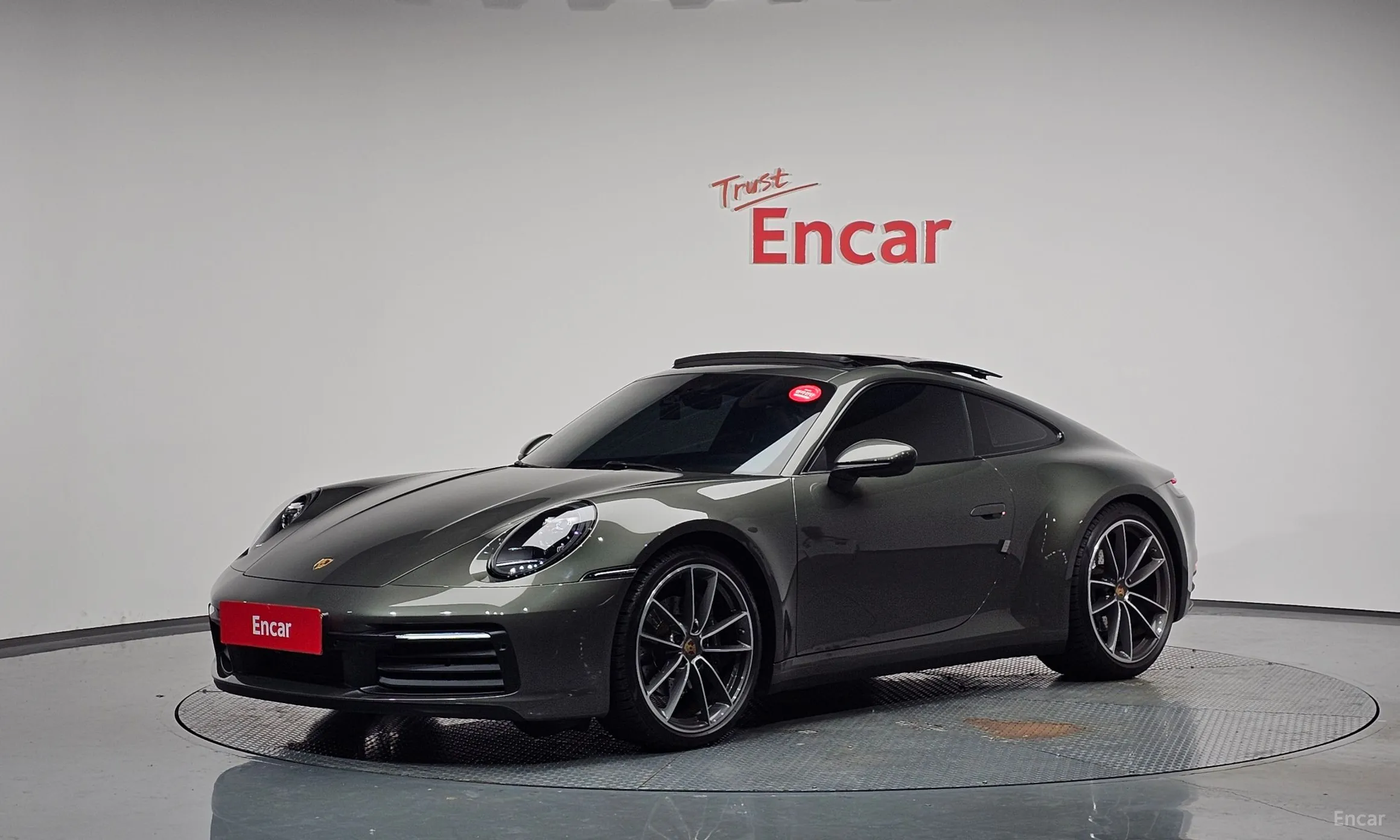 911 (992)