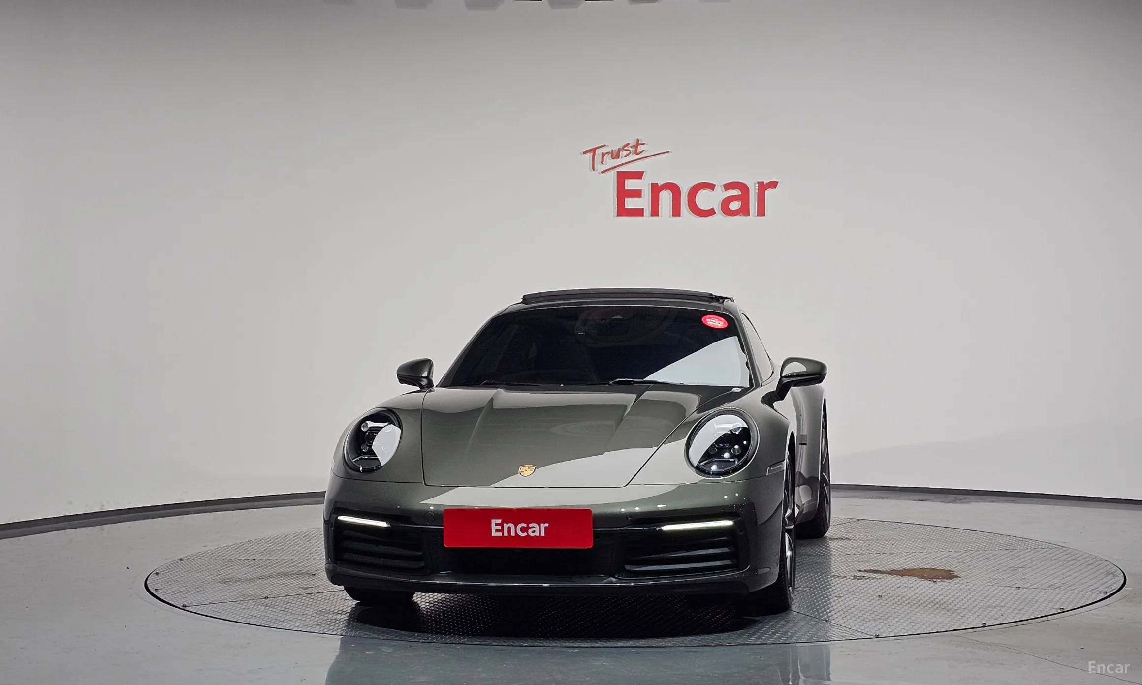 Porsche 911 (992) превью 3
