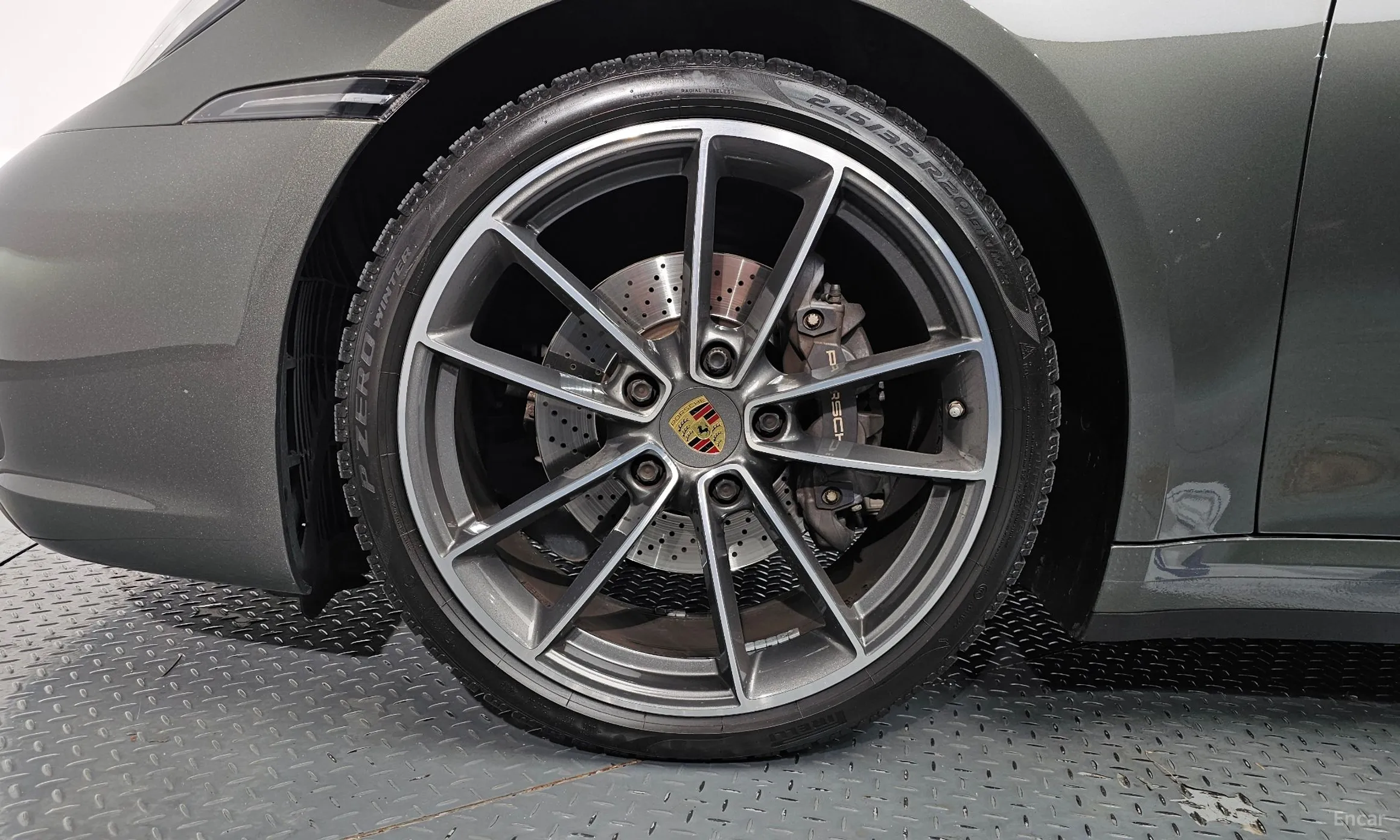 Porsche 911 (992) превью 5