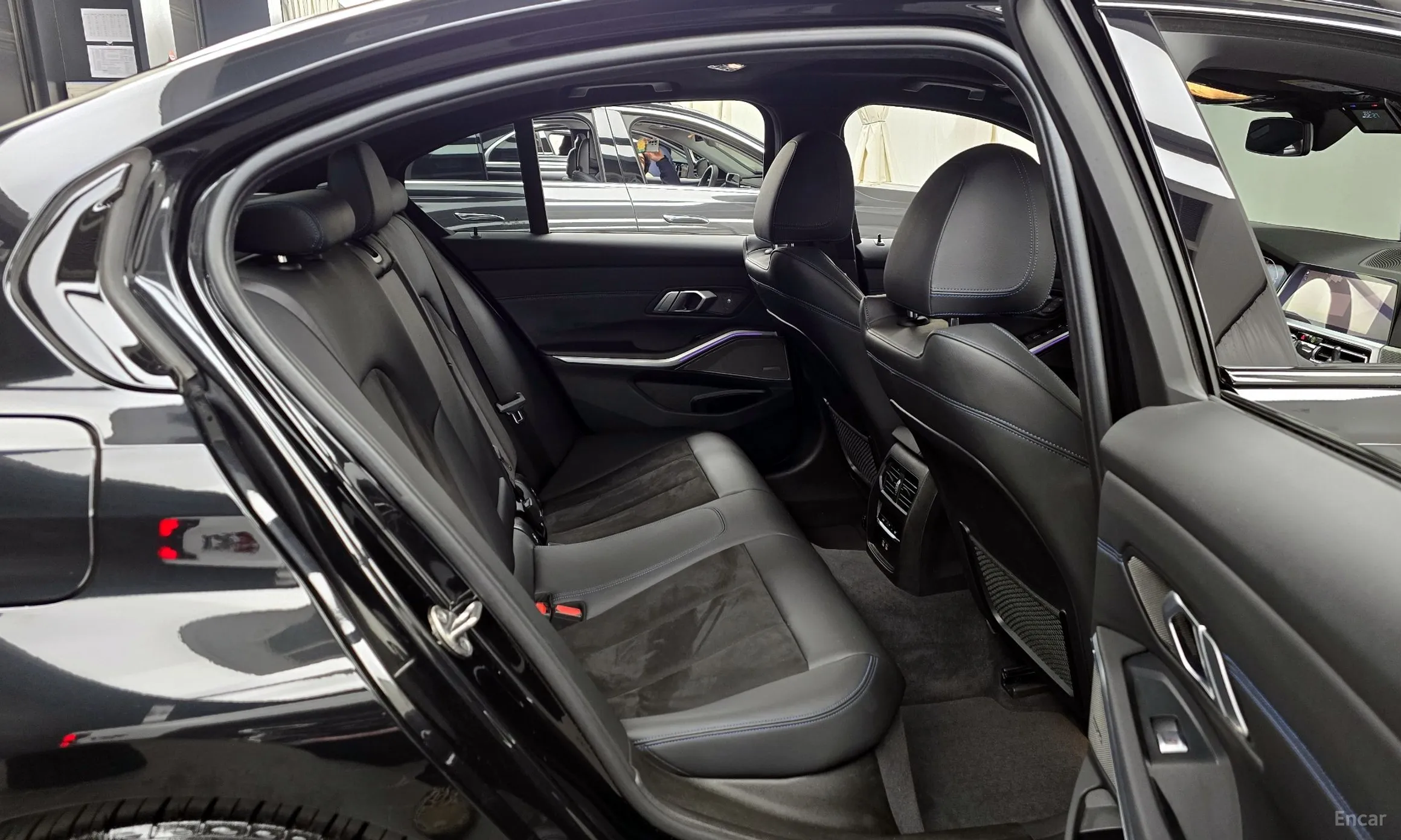 BMW 3 Series (G20) превью 12