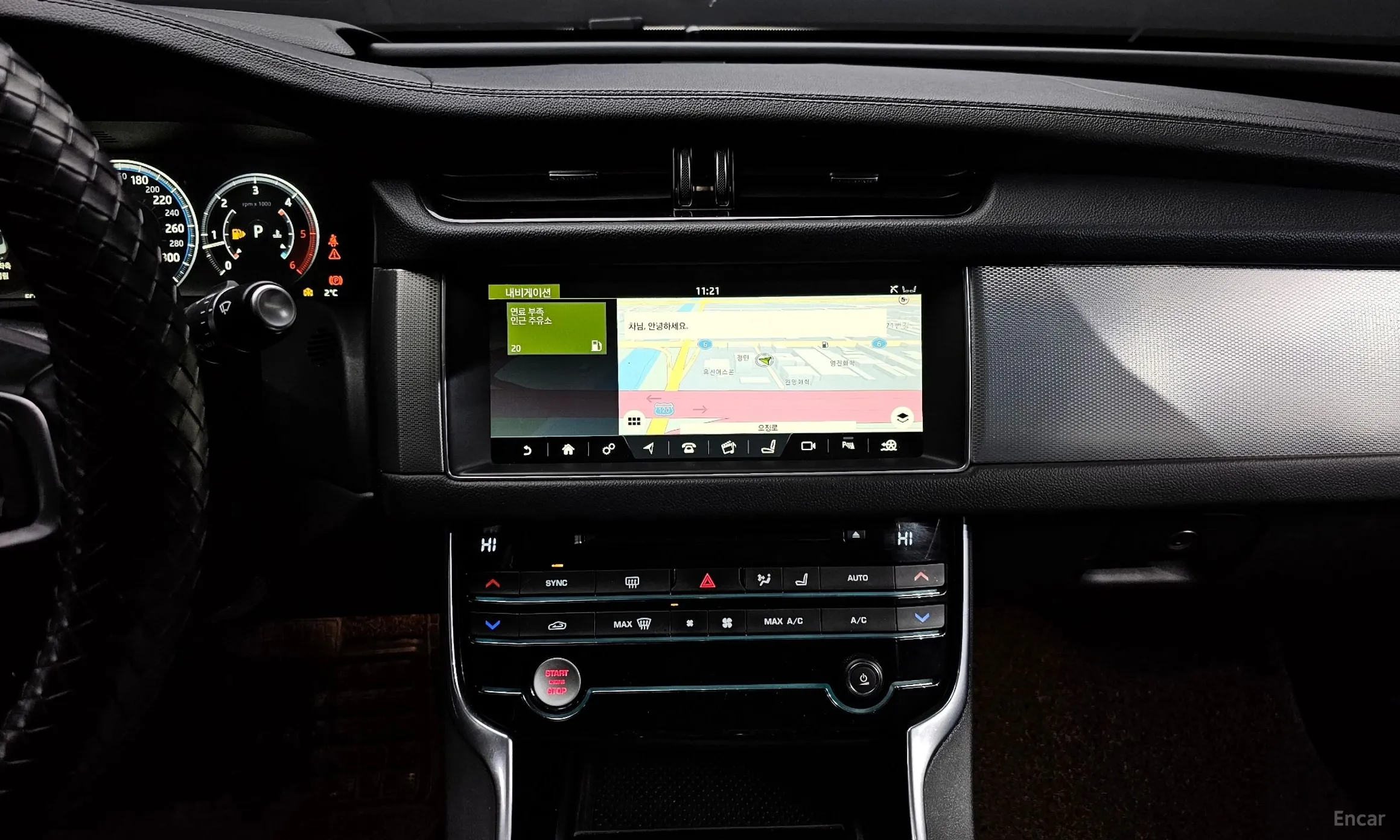Jaguar XF (x260) превью 14