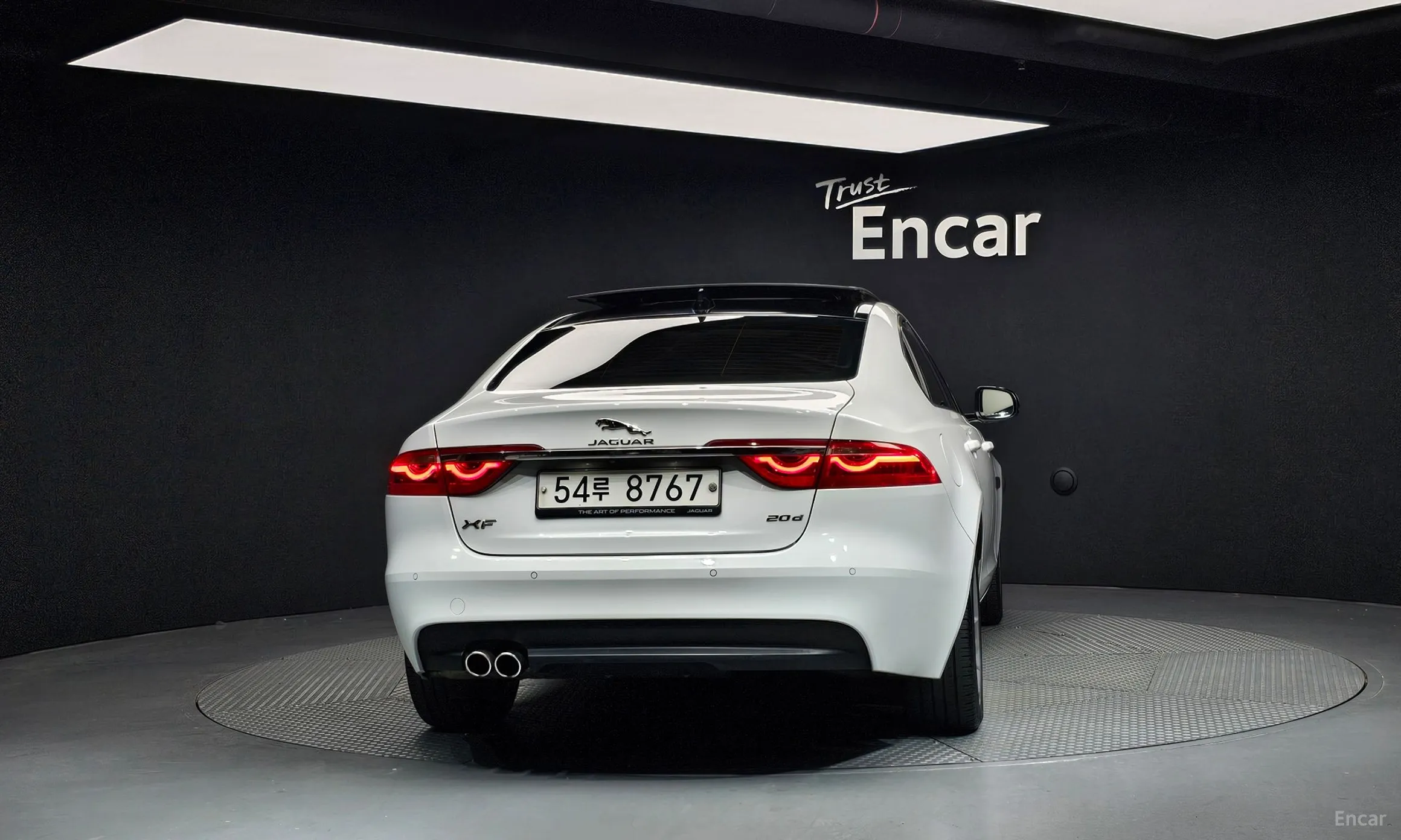 Jaguar XF (x260) превью 4