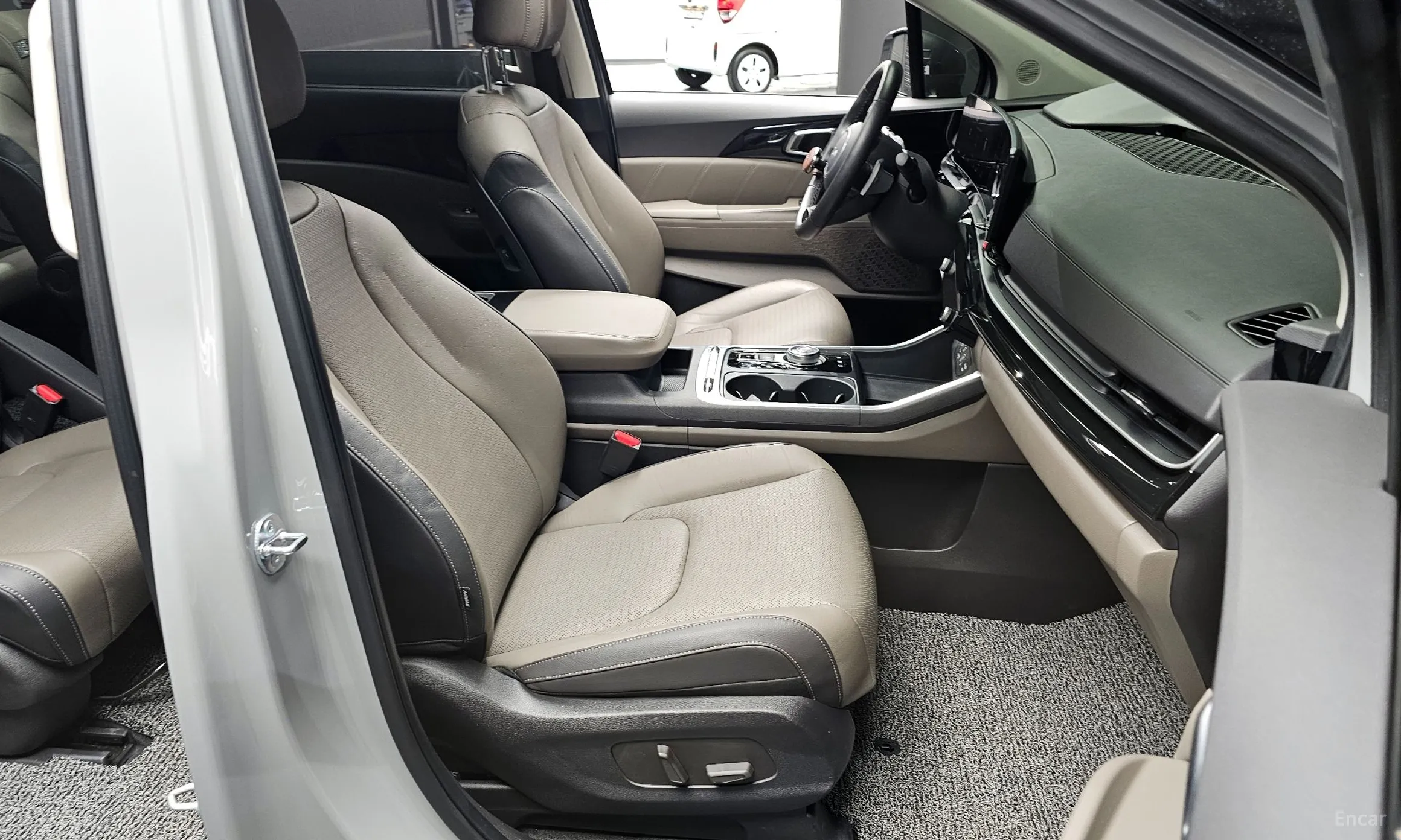 Kia Carnival 4th Generation превью 10