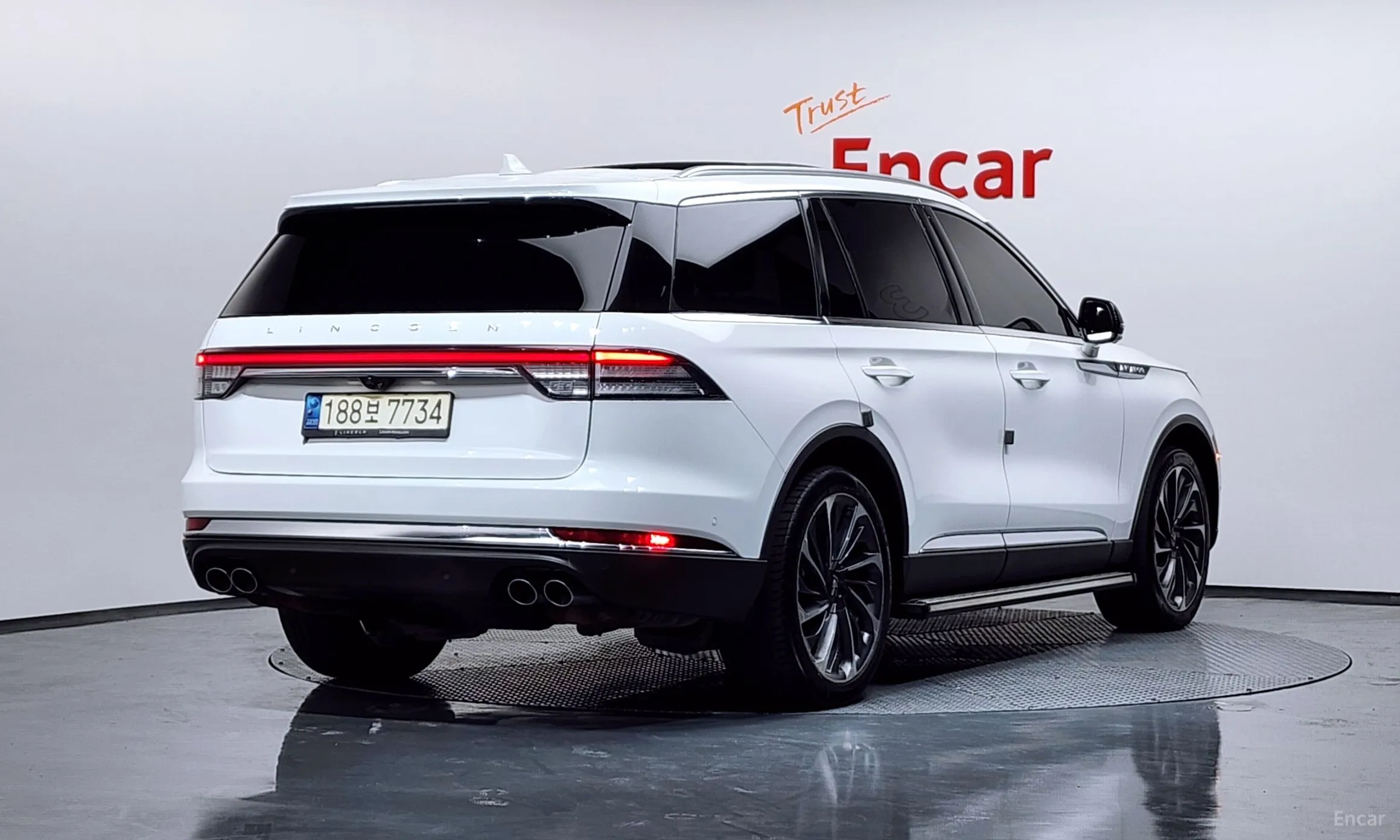 Lincoln Aviator 2nd Generation превью 2