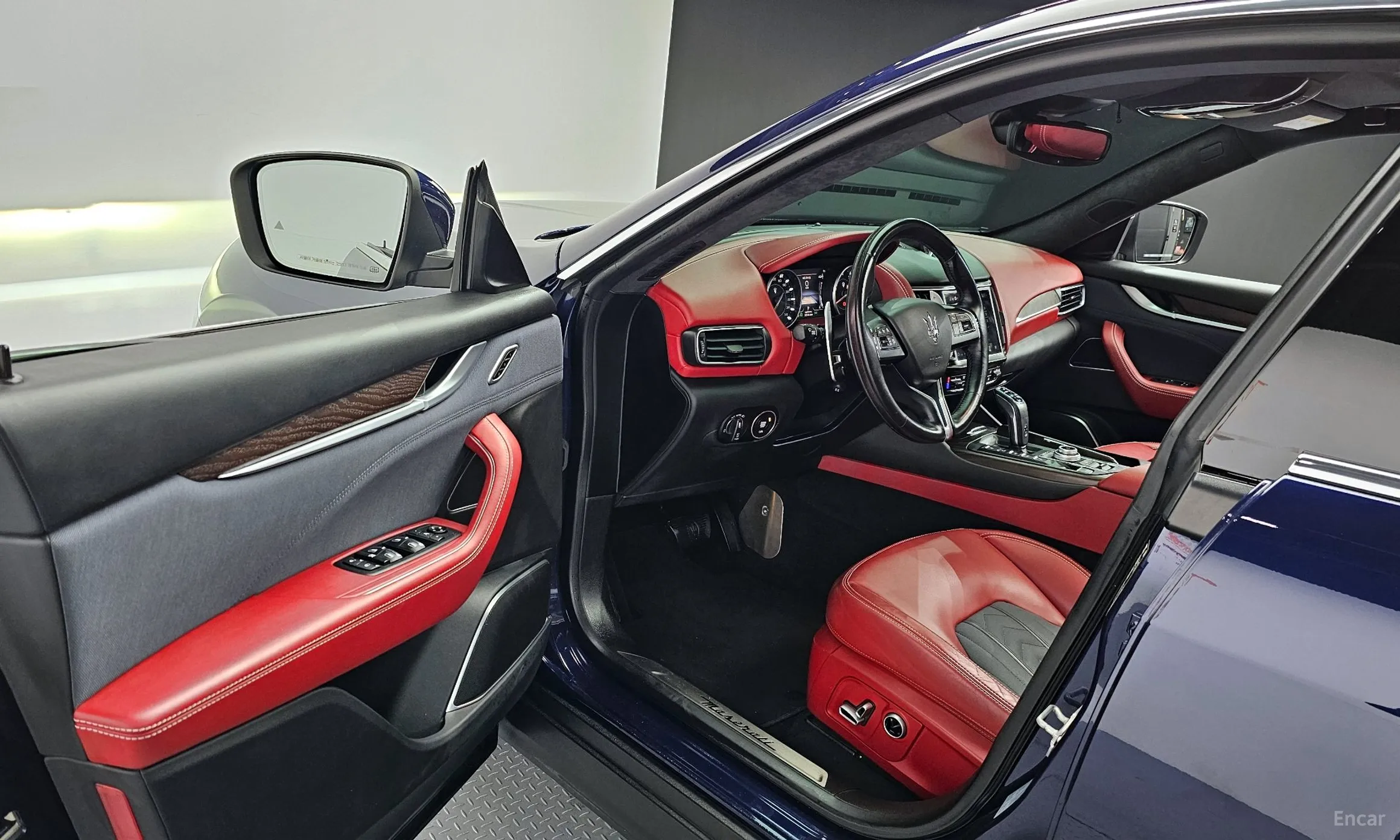 Maserati Levante превью 11