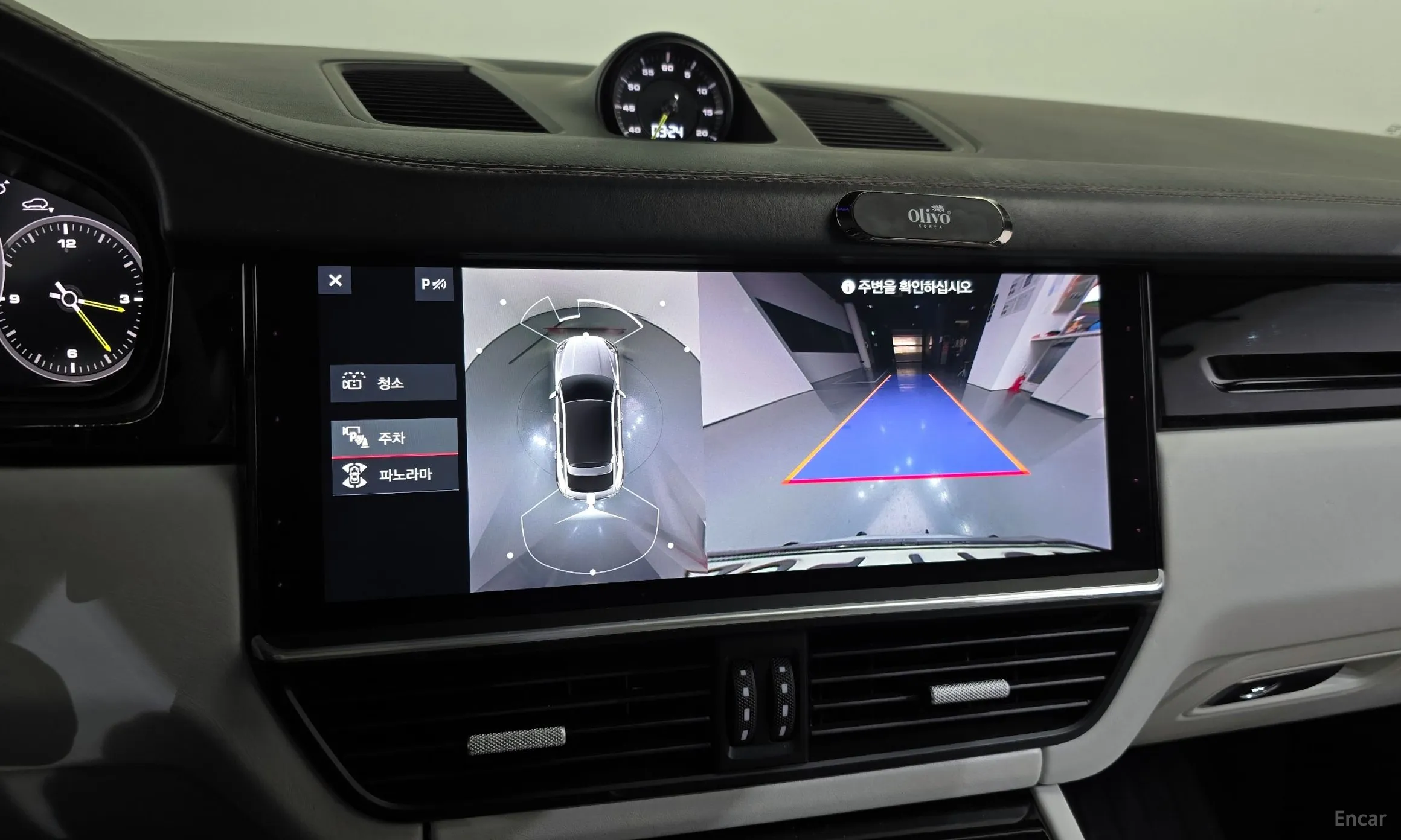 Porsche Cayenne (PO536) превью 15