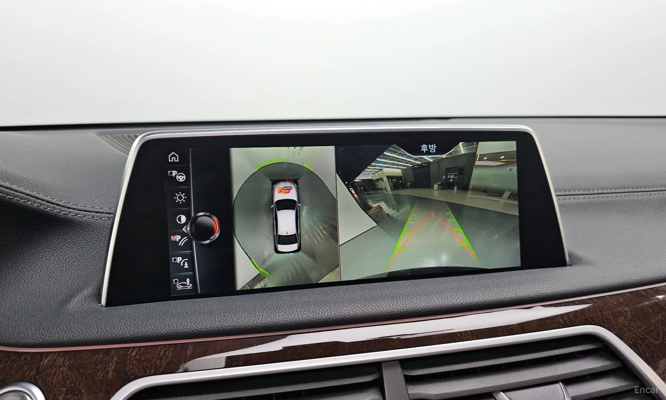 BMW 7 Series (G11) превью 15