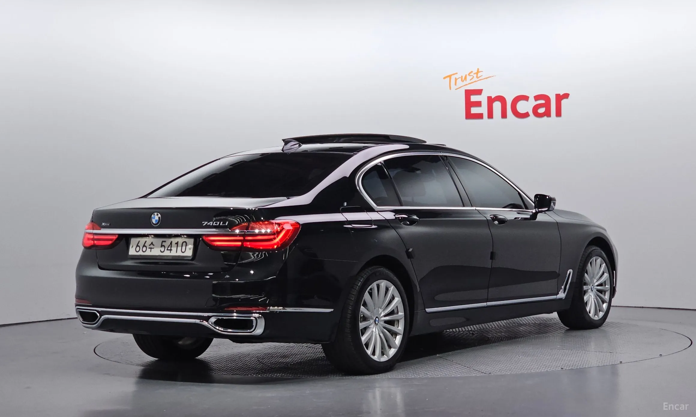 BMW 7 Series (G11)