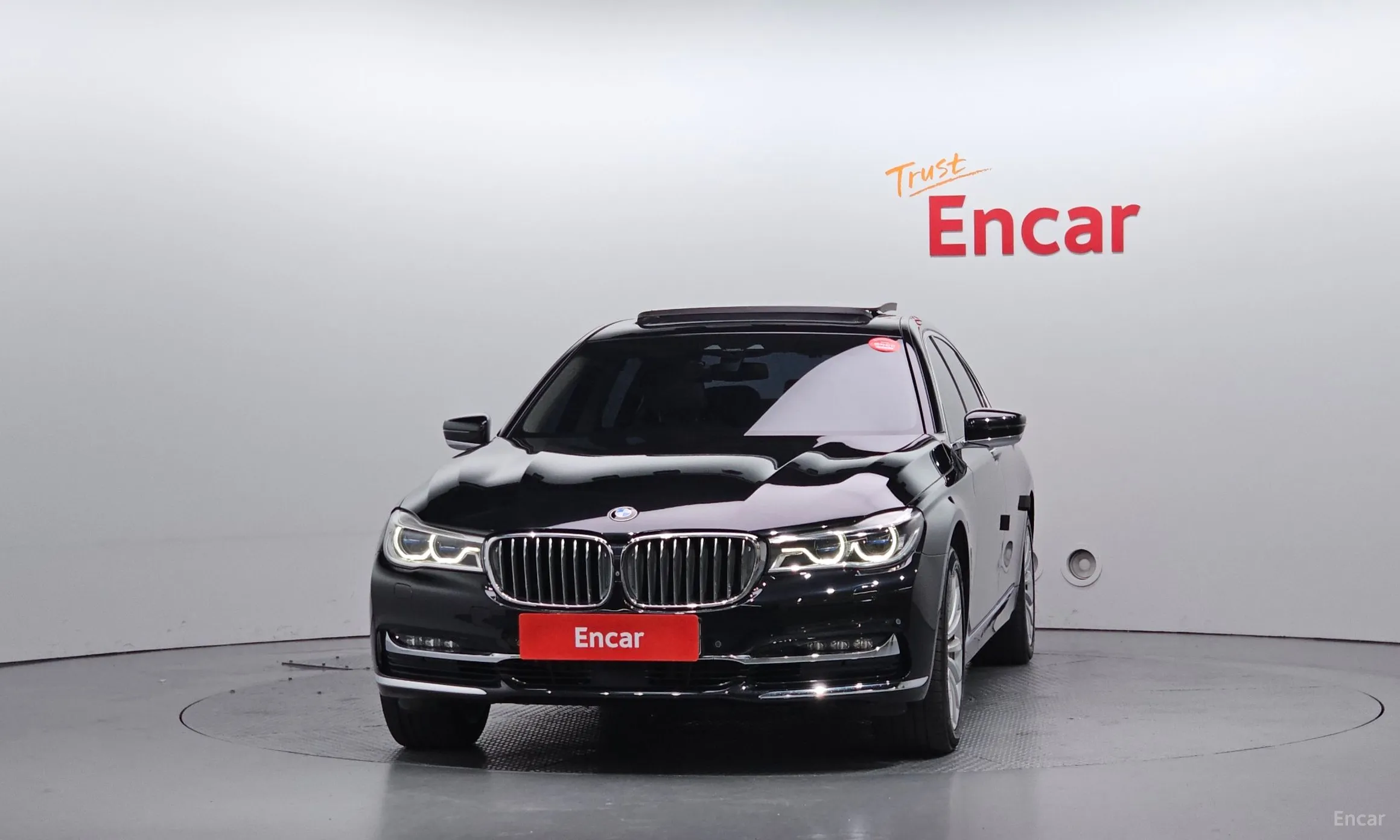 BMW 7 Series (G11) превью 3