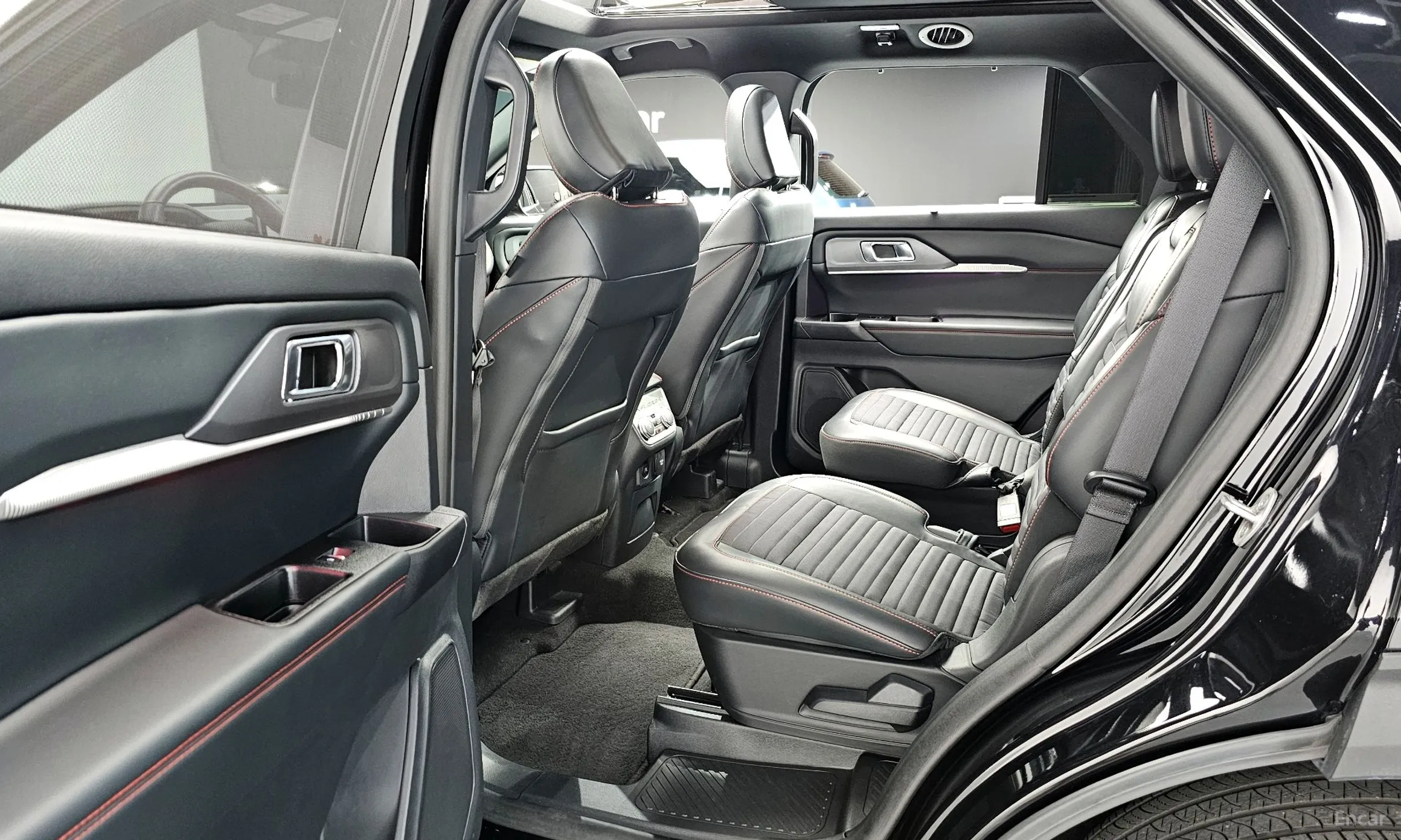 Ford Explorer 6th Generation превью 10
